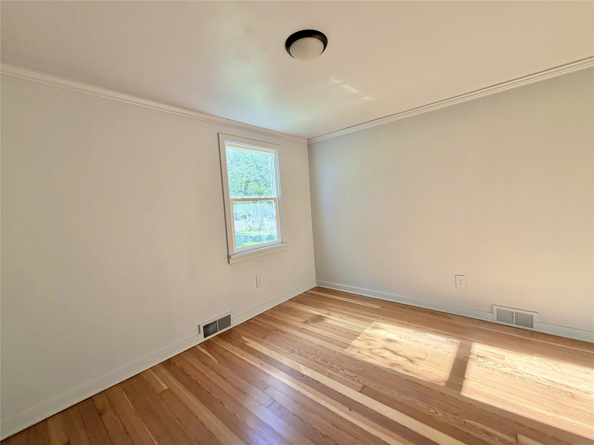 612 Sommers Street Property Photo 9
