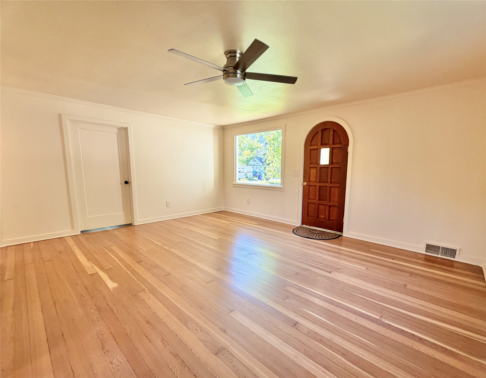 612 Sommers Street Property Photo 14
