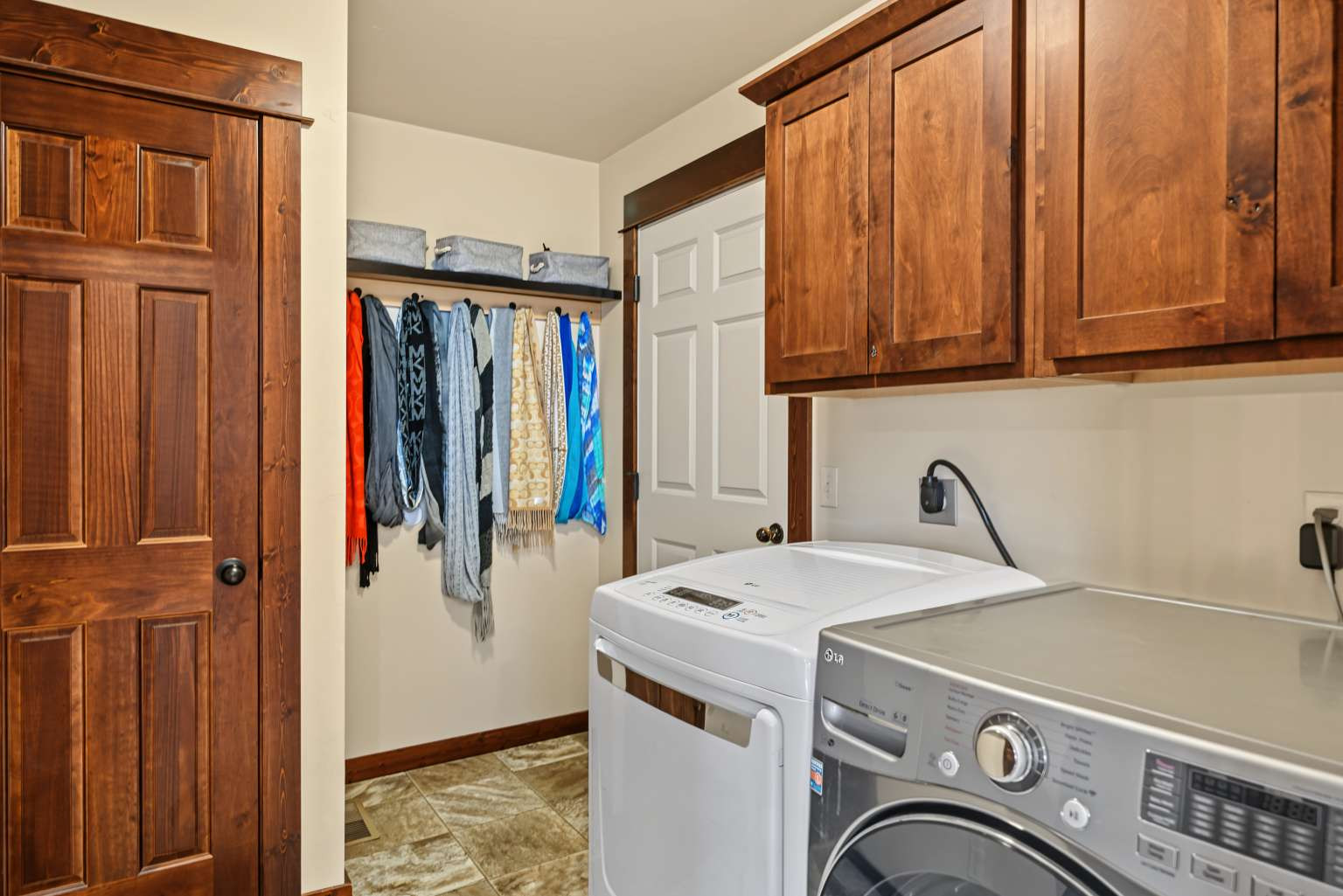 2604 Meriwether Drive S Property Photo 7