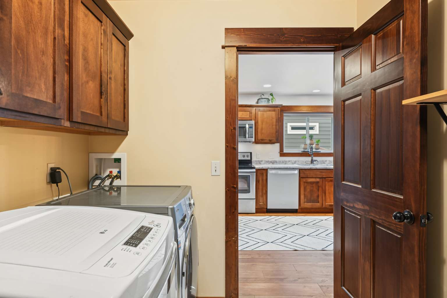 2604 Meriwether Drive S Property Photo 8