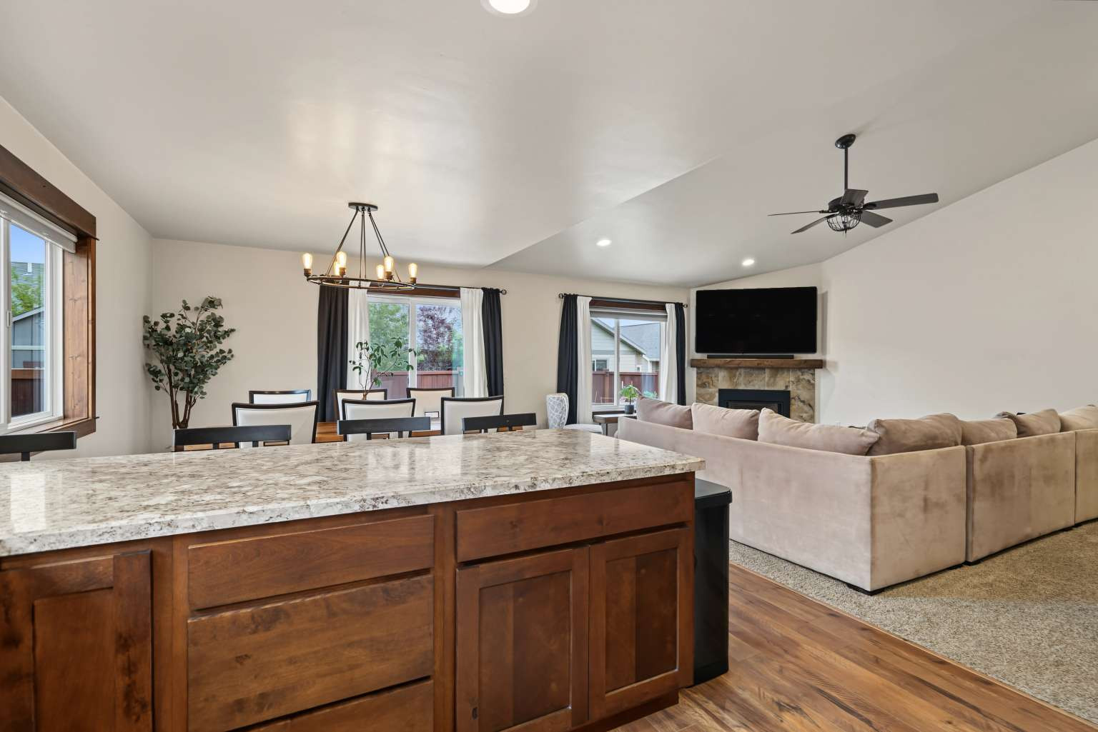 2604 Meriwether Drive S Property Photo 11