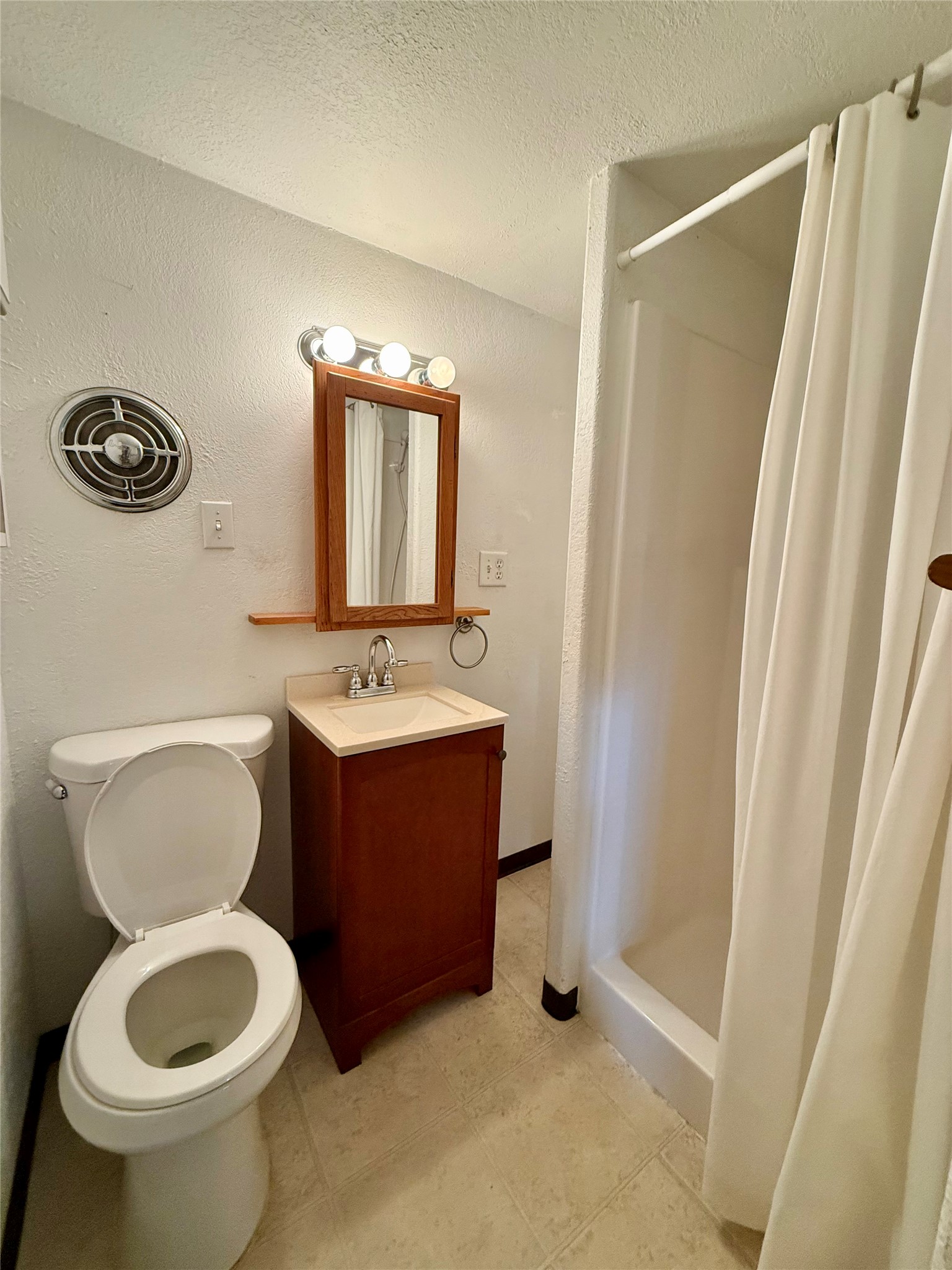 251 River Road W Property Photo 38