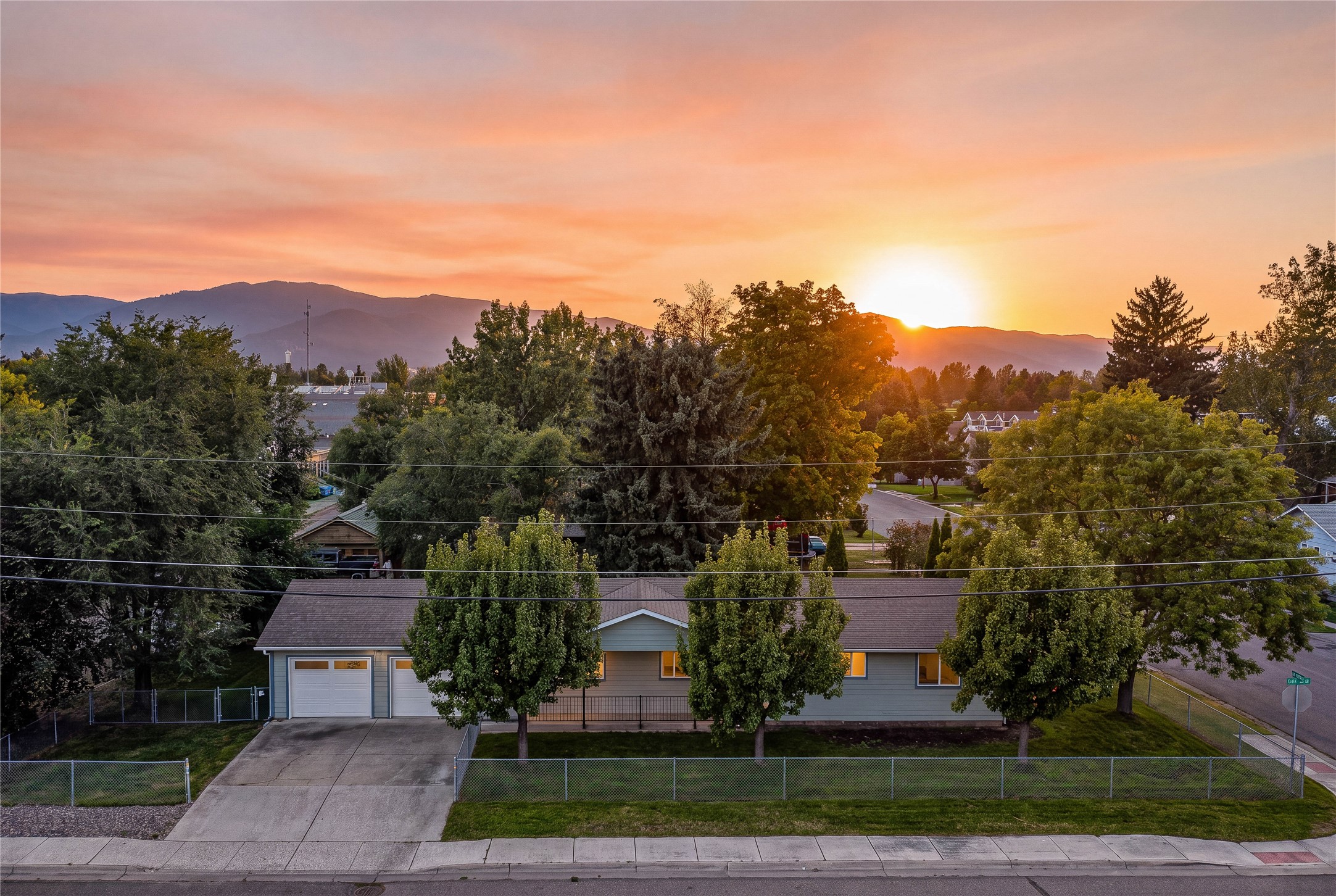 3203 Clark Street Property Photo 1
