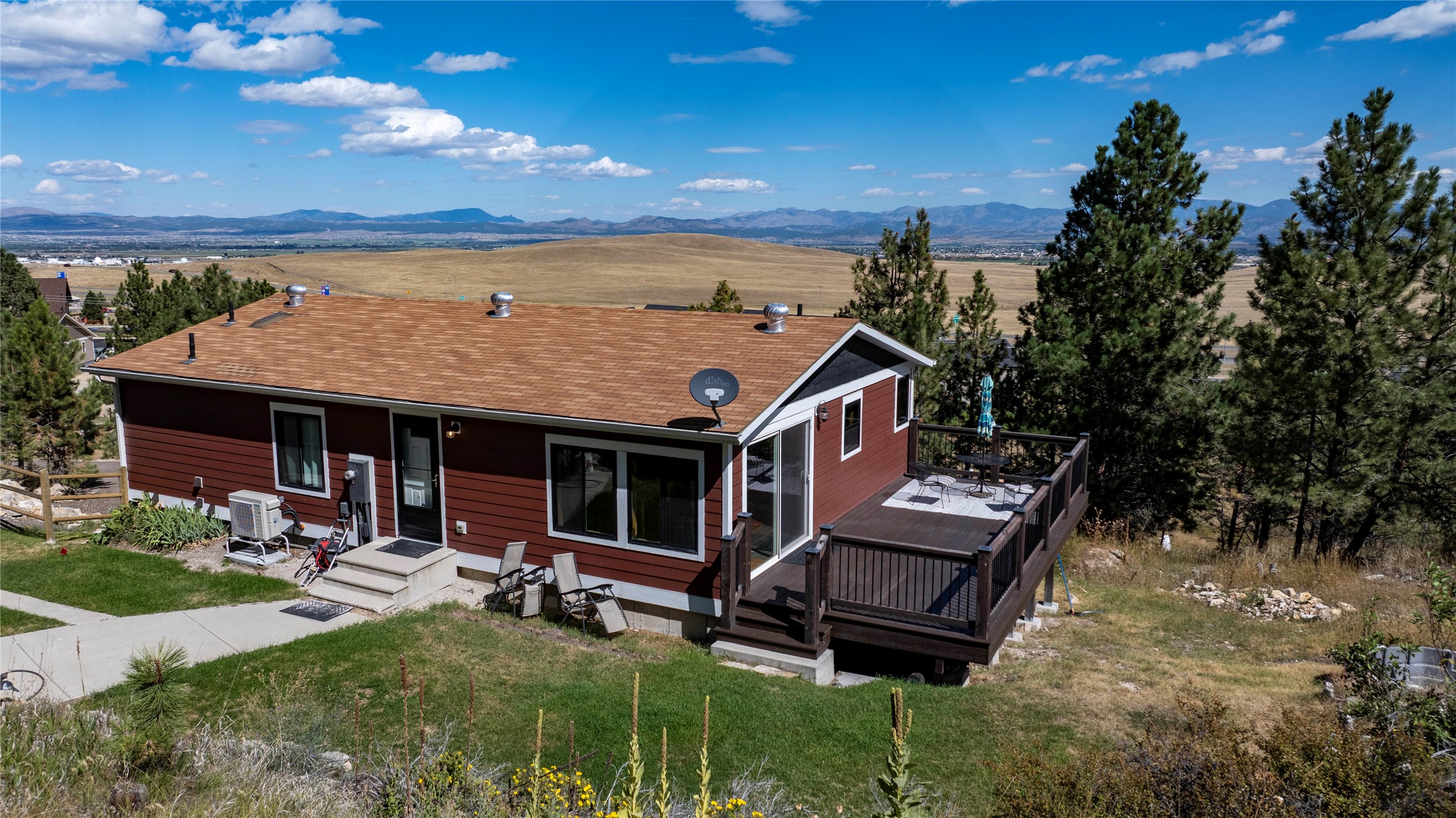 7 Leprechaun Lane Property Photo 4