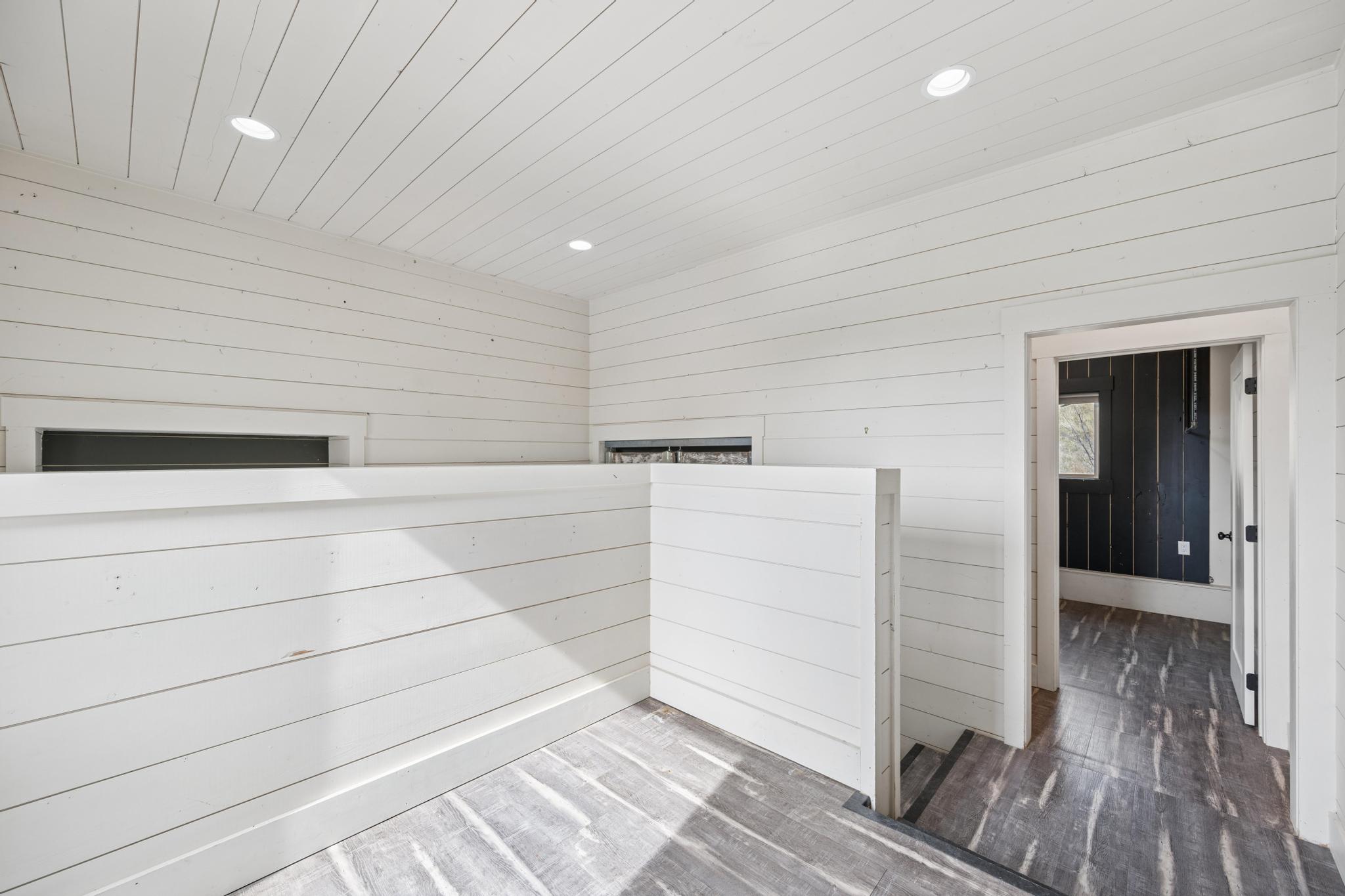 20689 Bower Lane Property Photo 36