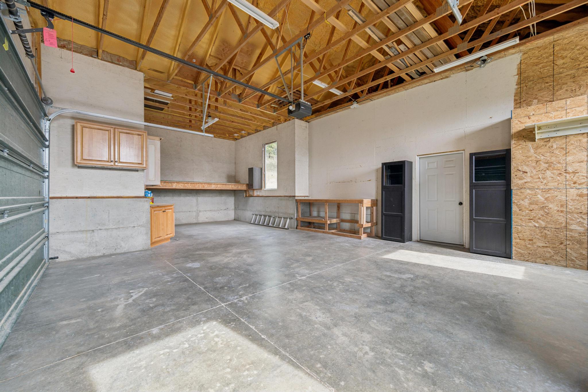 20689 Bower Lane Property Photo 43
