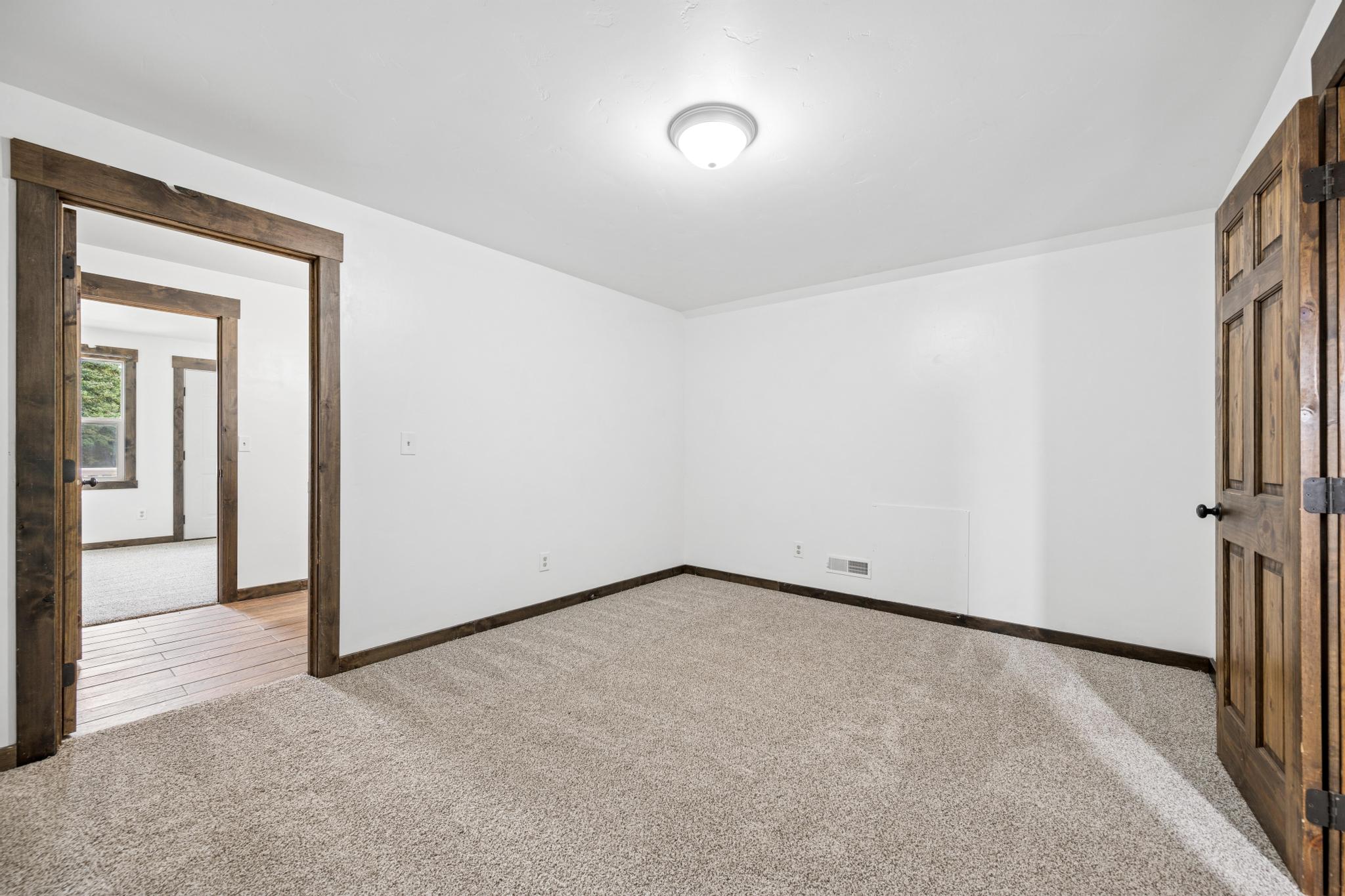 20689 Bower Lane Property Photo 44