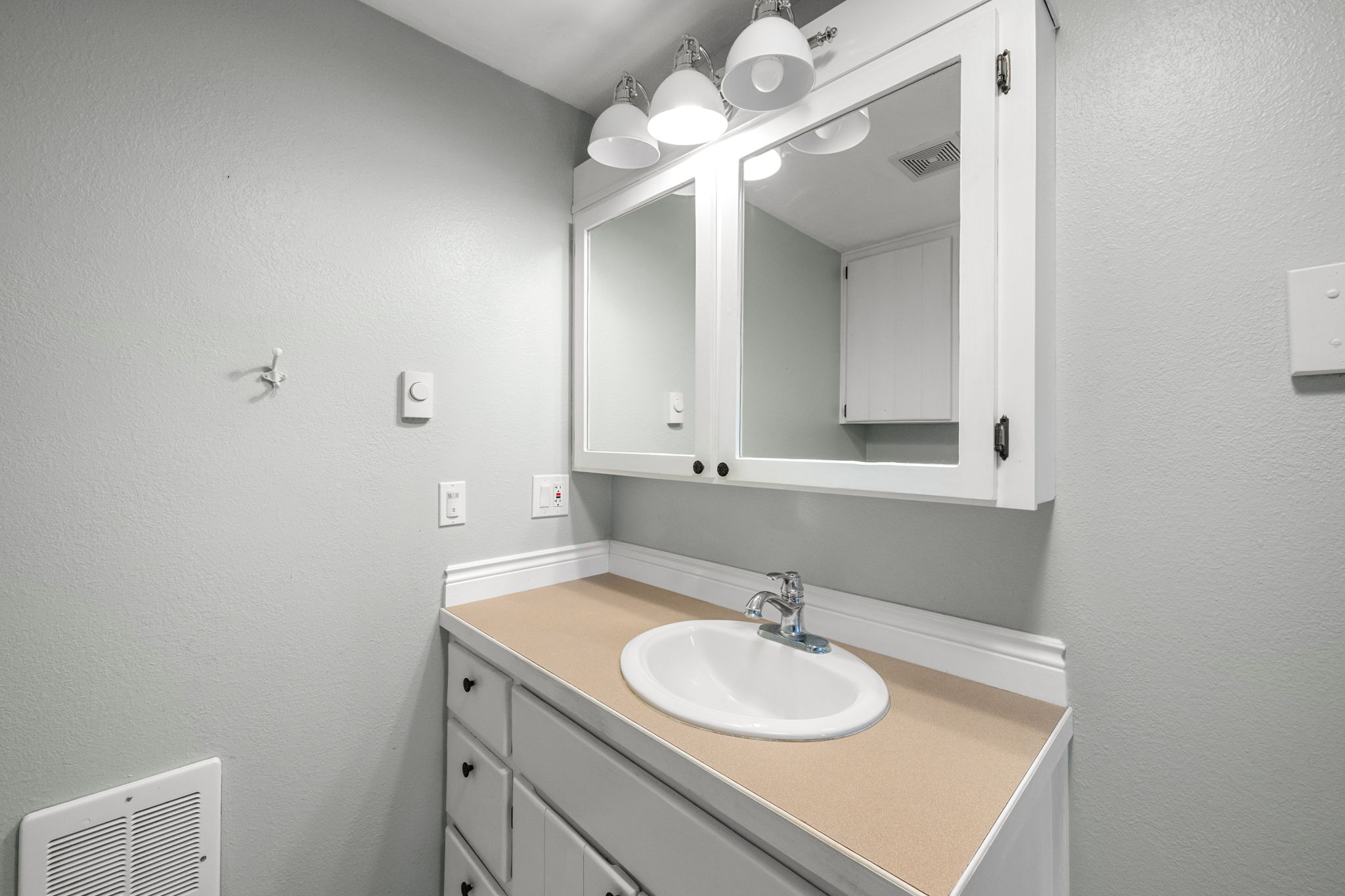 18 E Reeder Street Property Photo 45