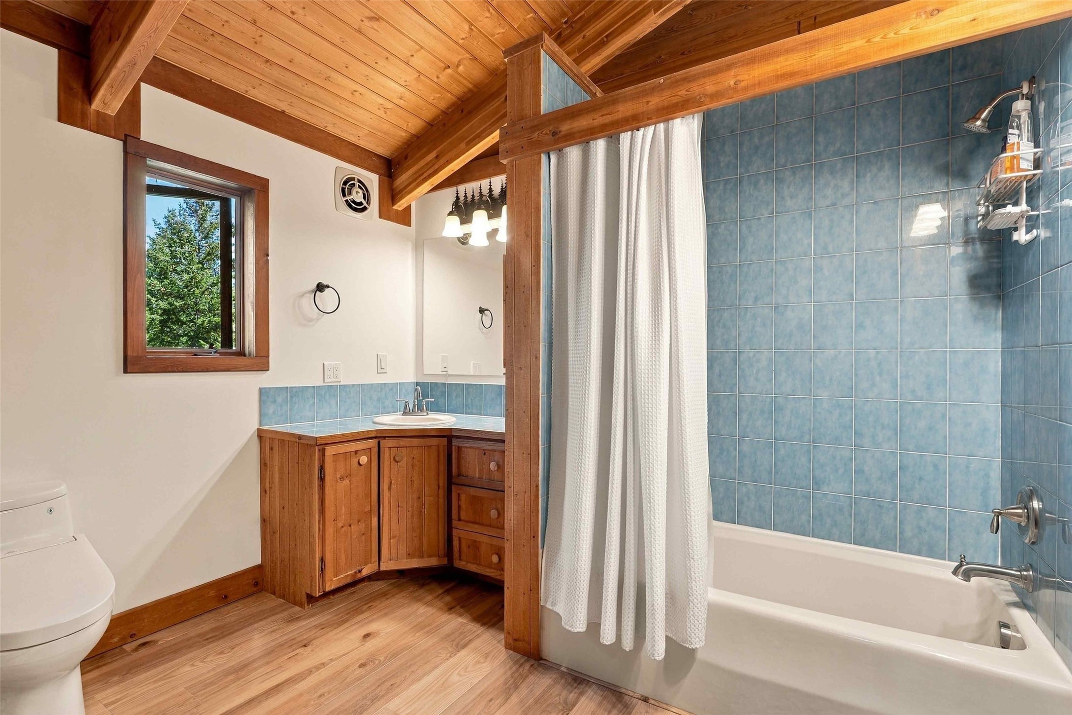 13015 Balsamroot Road Property Photo 33