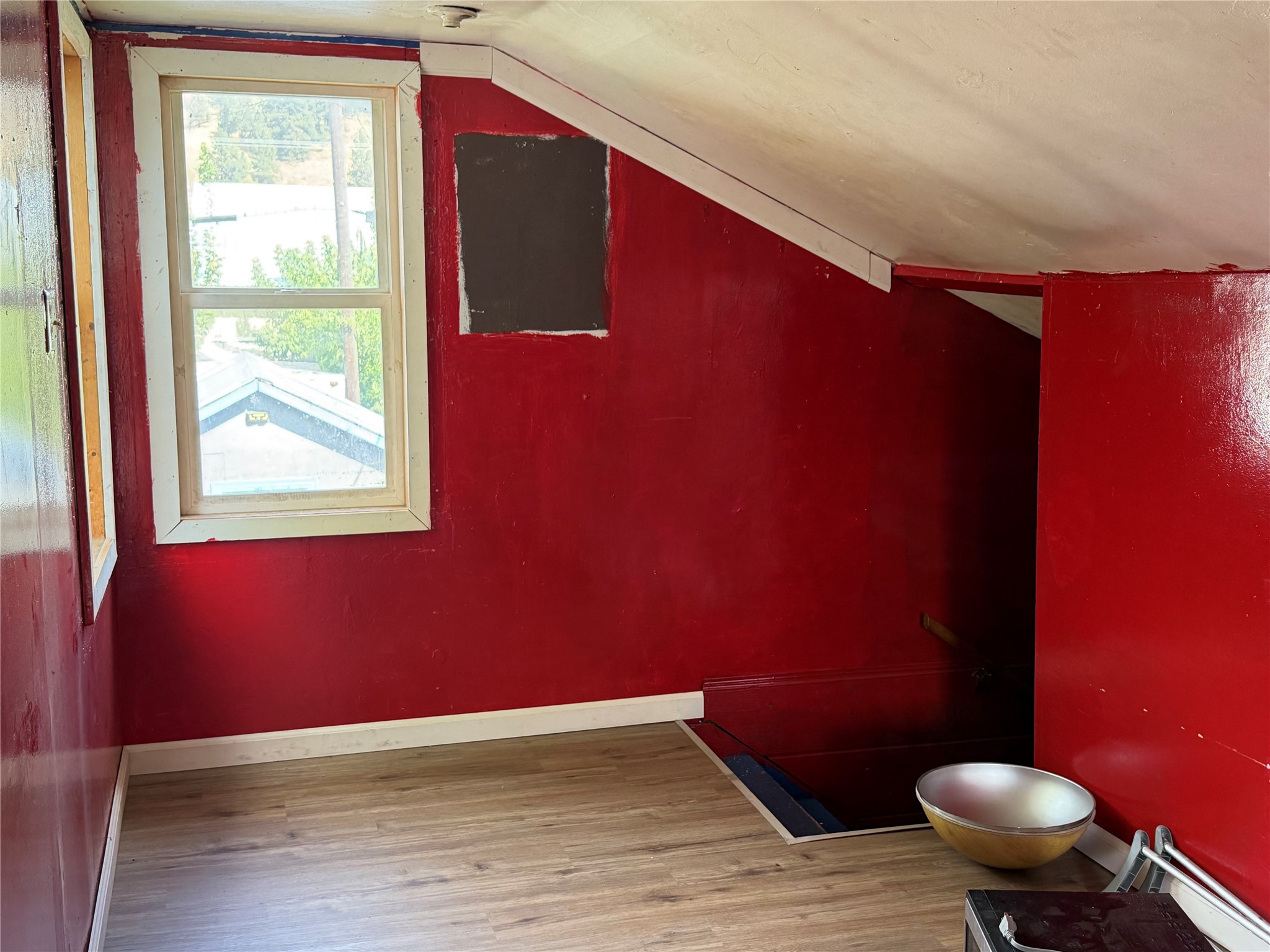 208 E Meany Street Property Photo 16