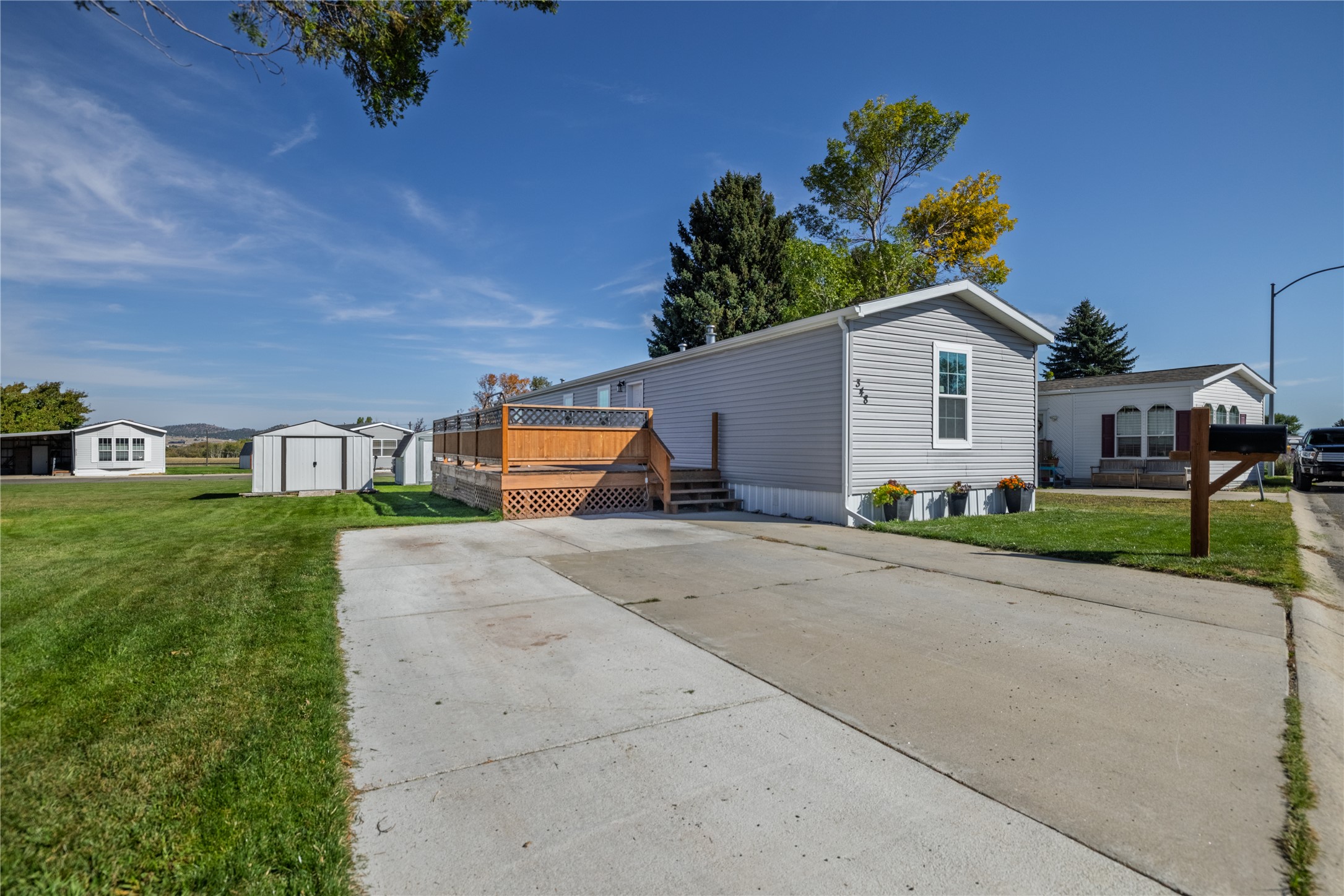 1805 Joslyn Street Trlr 348 Property Photo 4