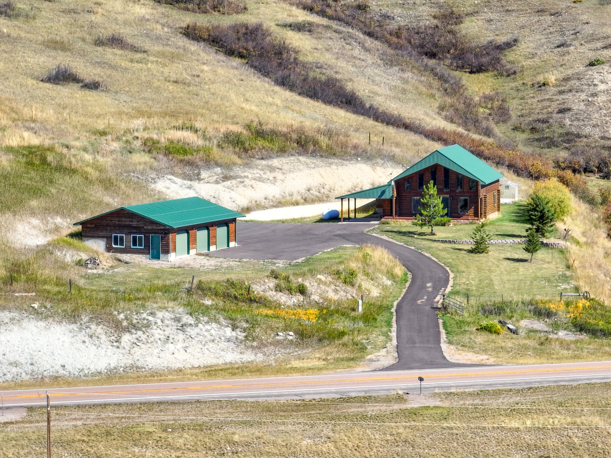 5833 Us Highway 89 Property Photo 1
