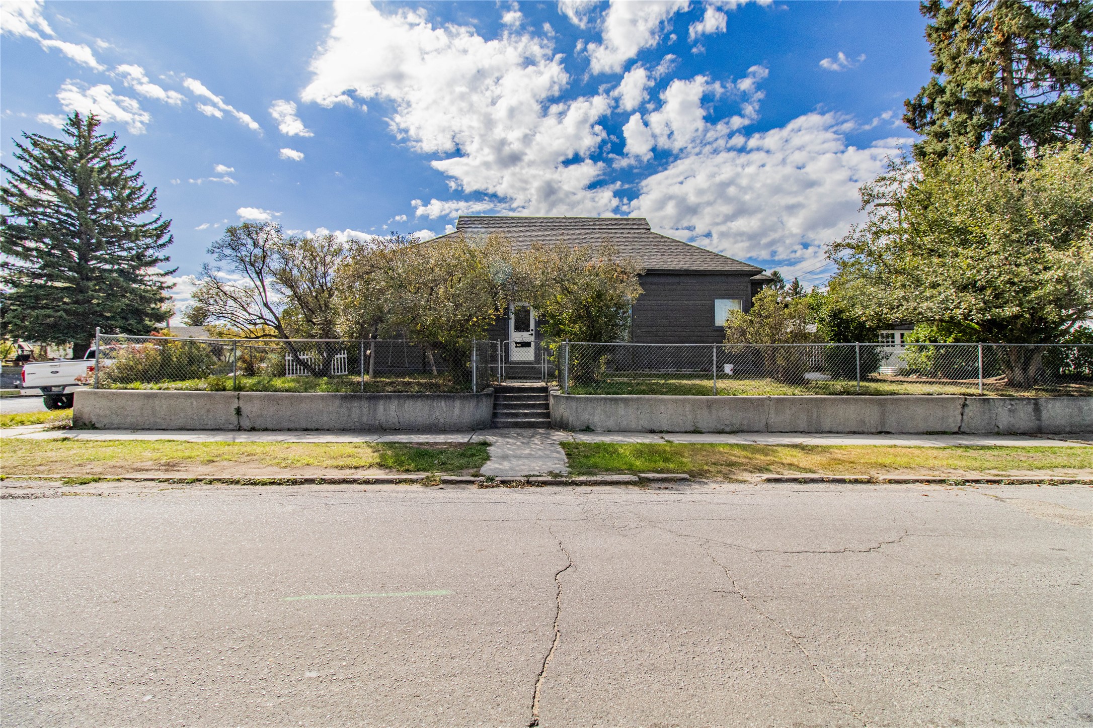 1926 George Street Property Photo 4