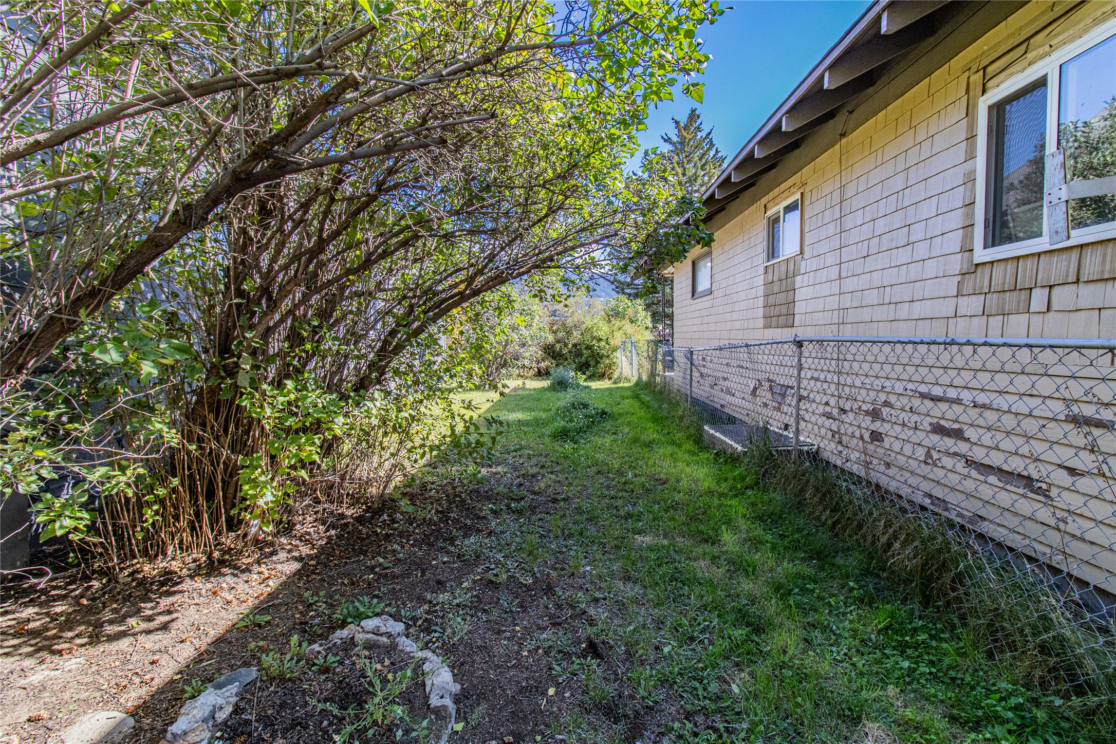1926 George Street Property Photo 59