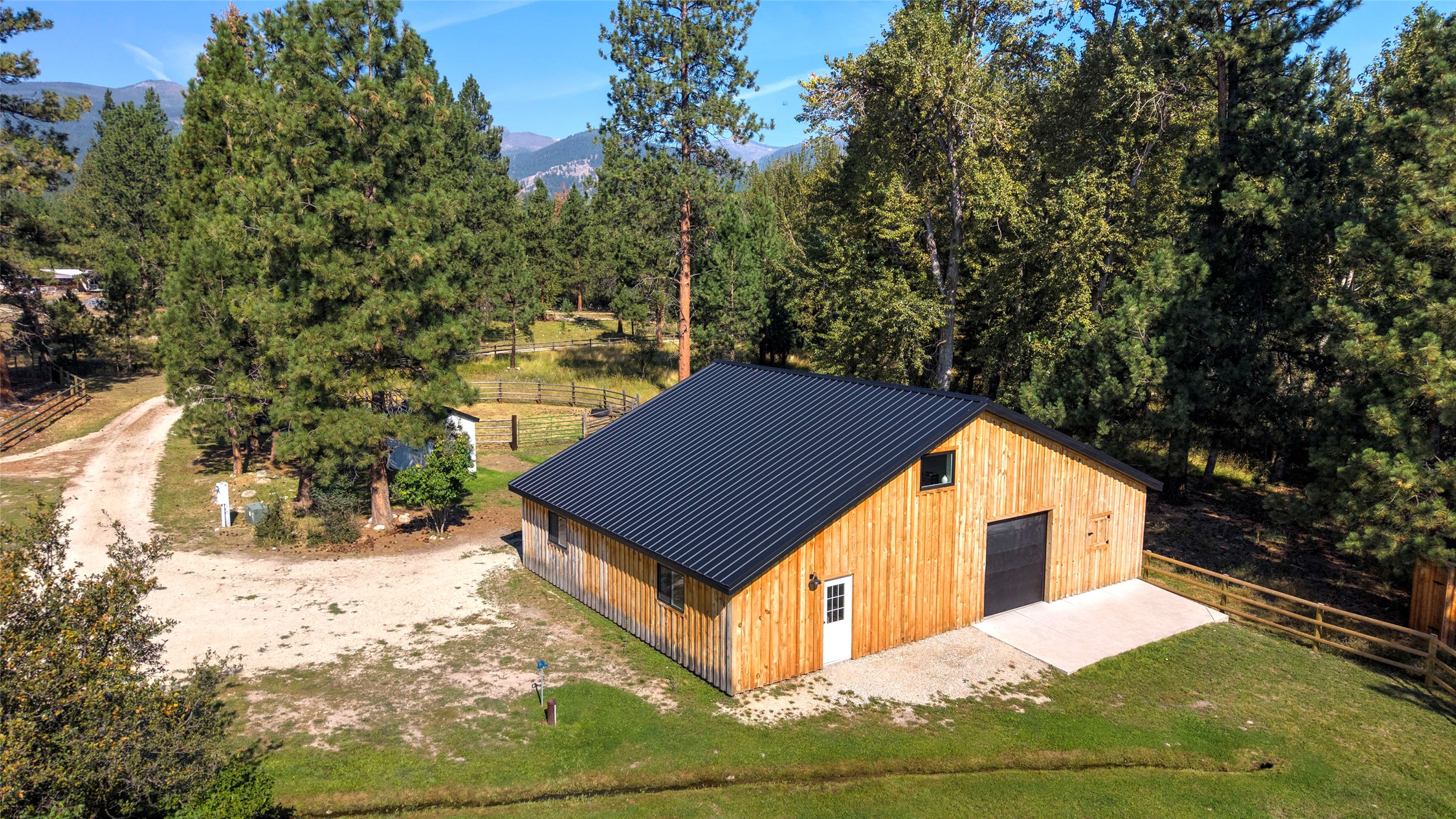 799 Bear Creek Trail Property Photo 4