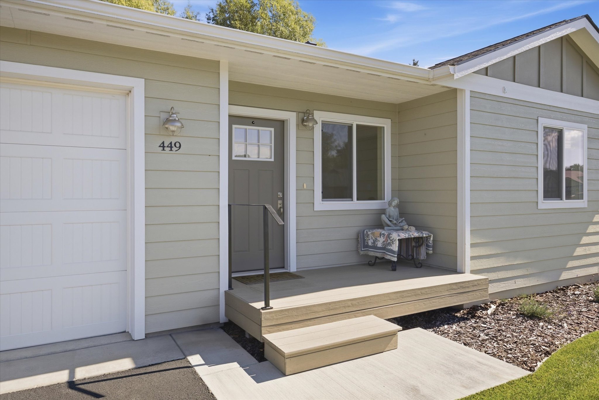 449 Kendal Loop Property Photo 4