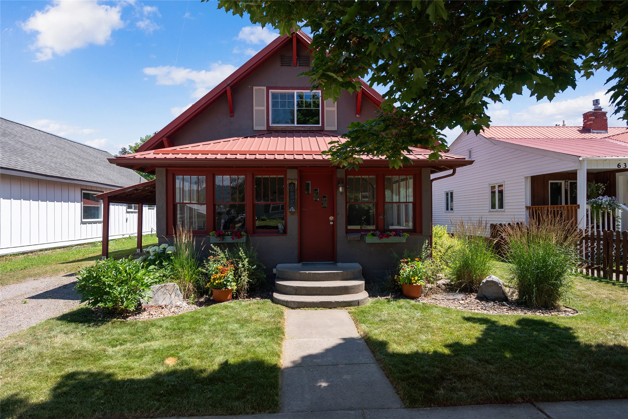 625 Columbia Avenue Property Photo 1