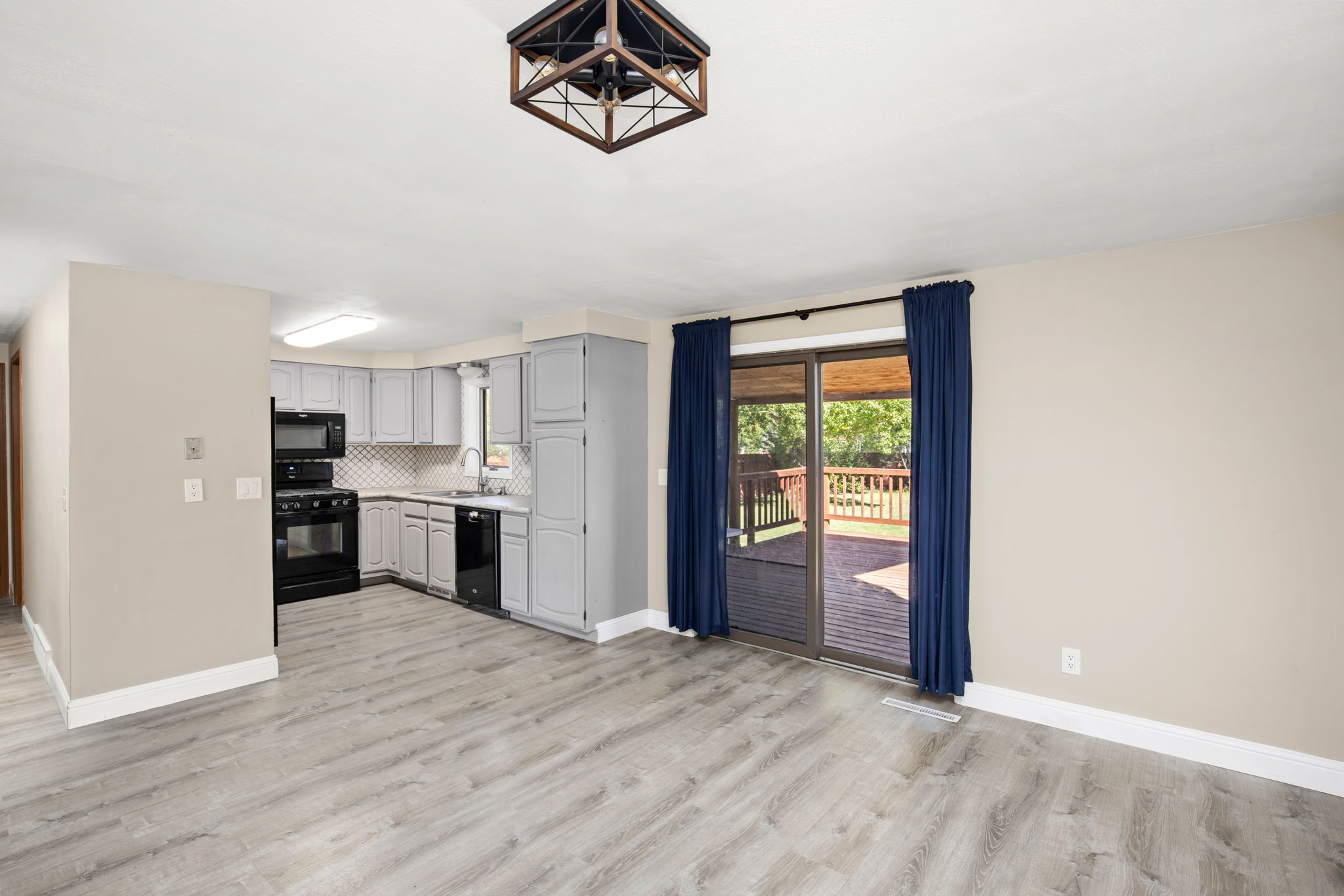 11 N Idaho Street Property Photo 19