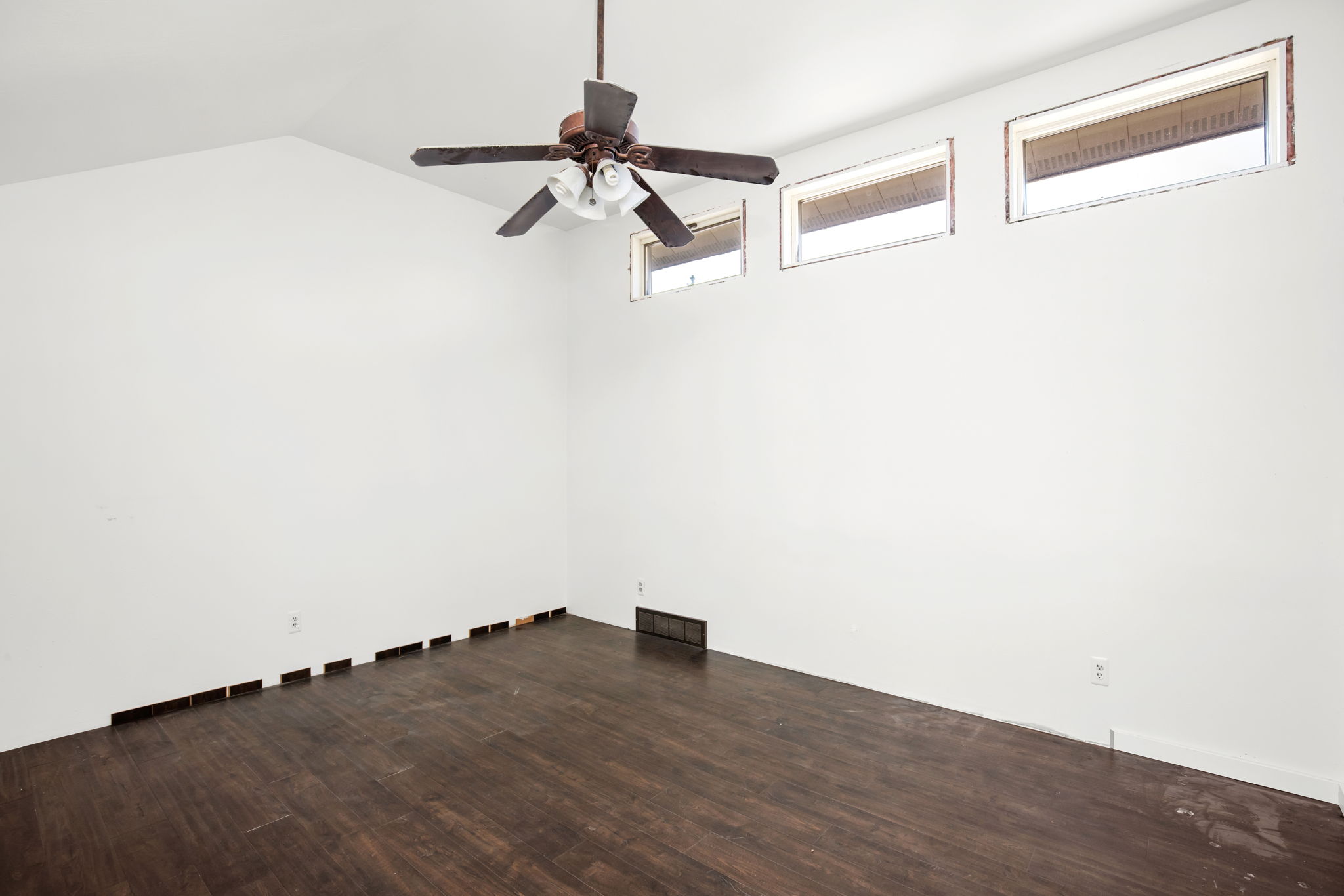 11 N Idaho Street Property Photo 32