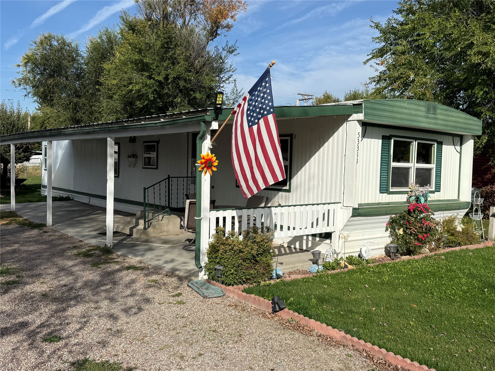53311 1st Avenue W Property Photo 2