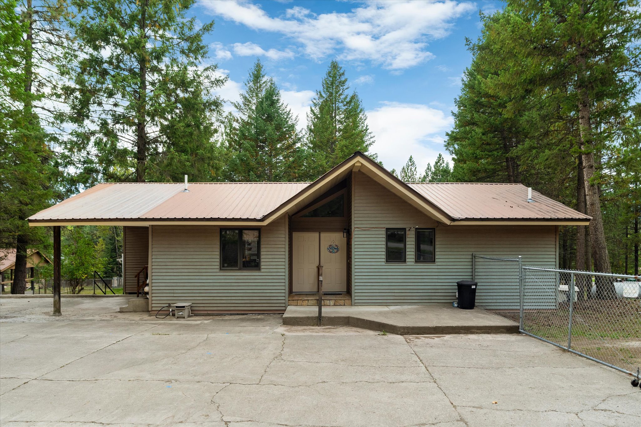 250 Sunny Side Drive Property Photo 6