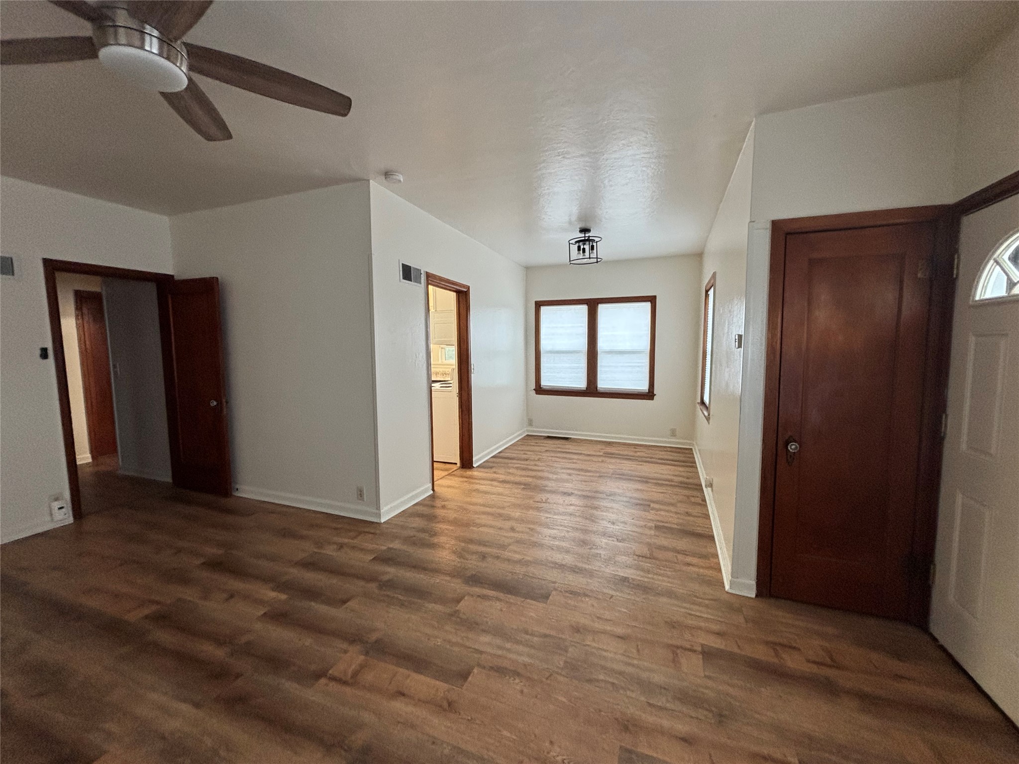 209 Montana Avenue Property Photo 8