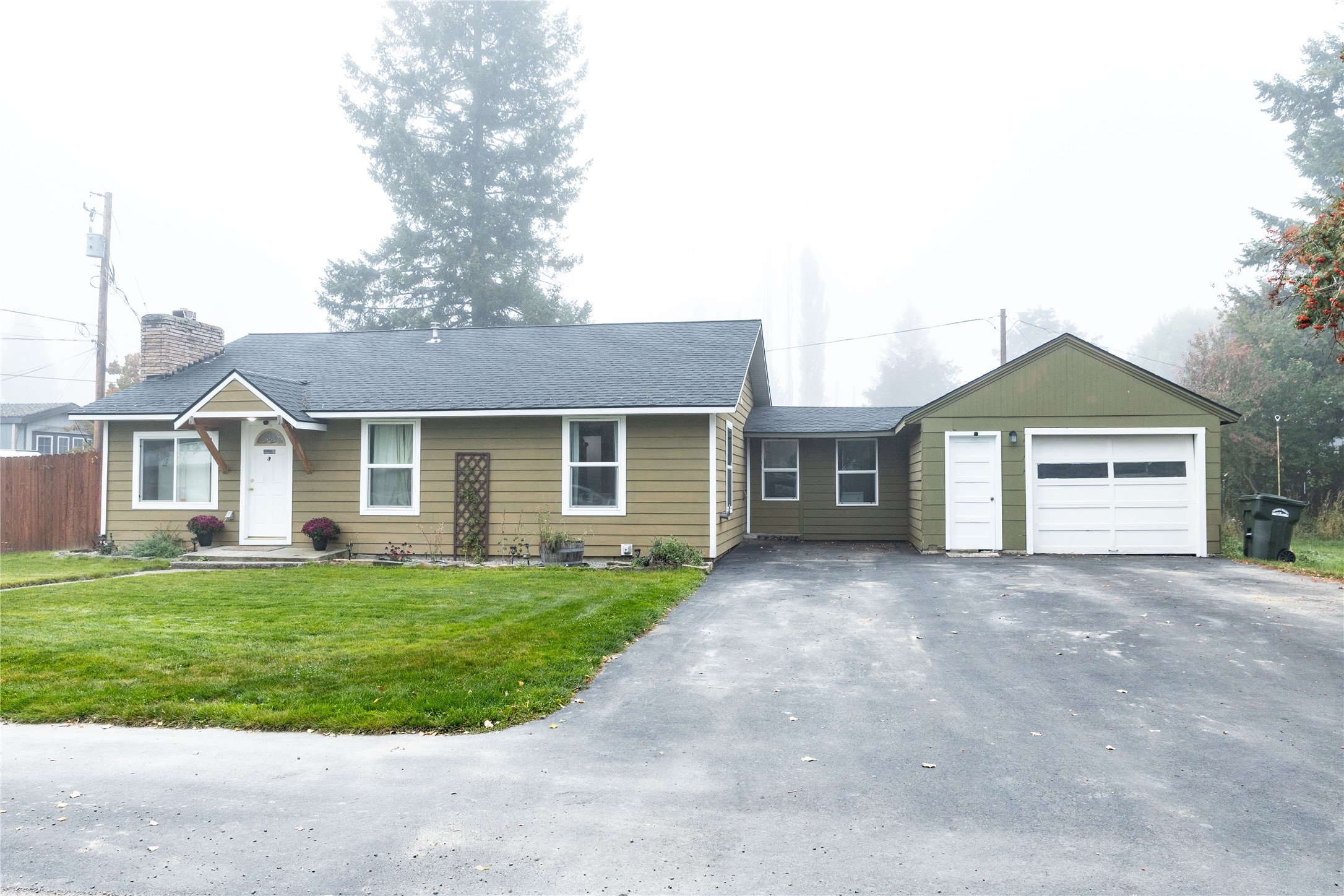 61 Evergreen Street Property Photo 1