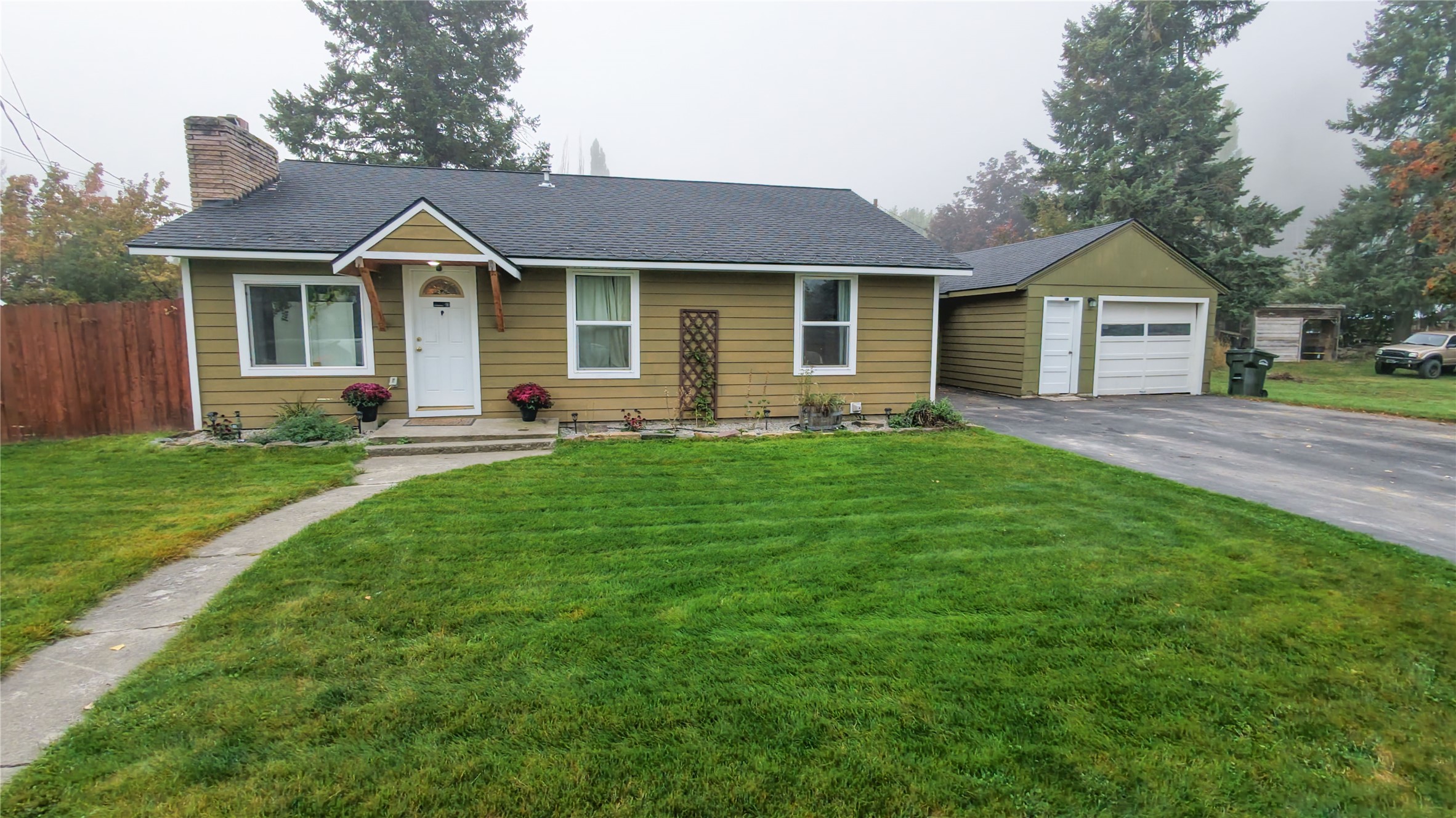61 Evergreen Street Property Photo 2