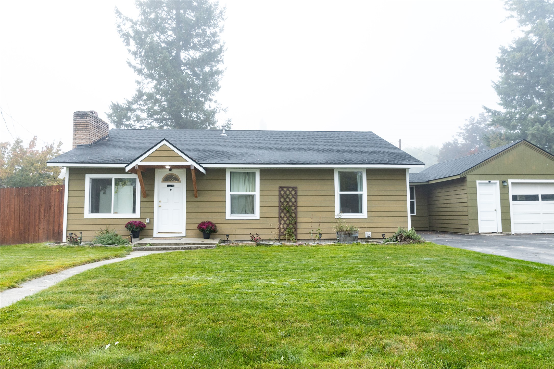 61 Evergreen Street Property Photo 4