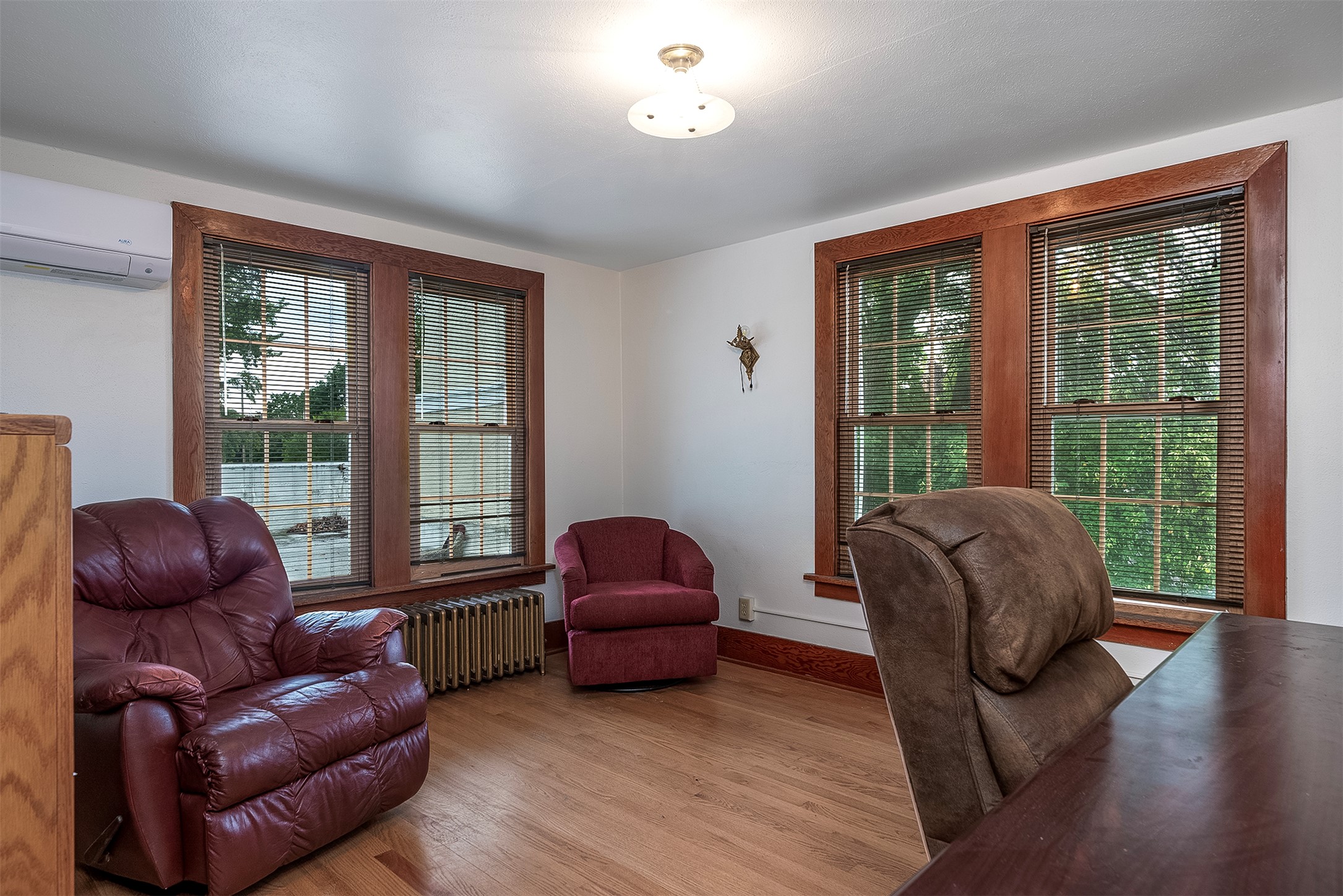 201 4th Avenue E Property Photo 17