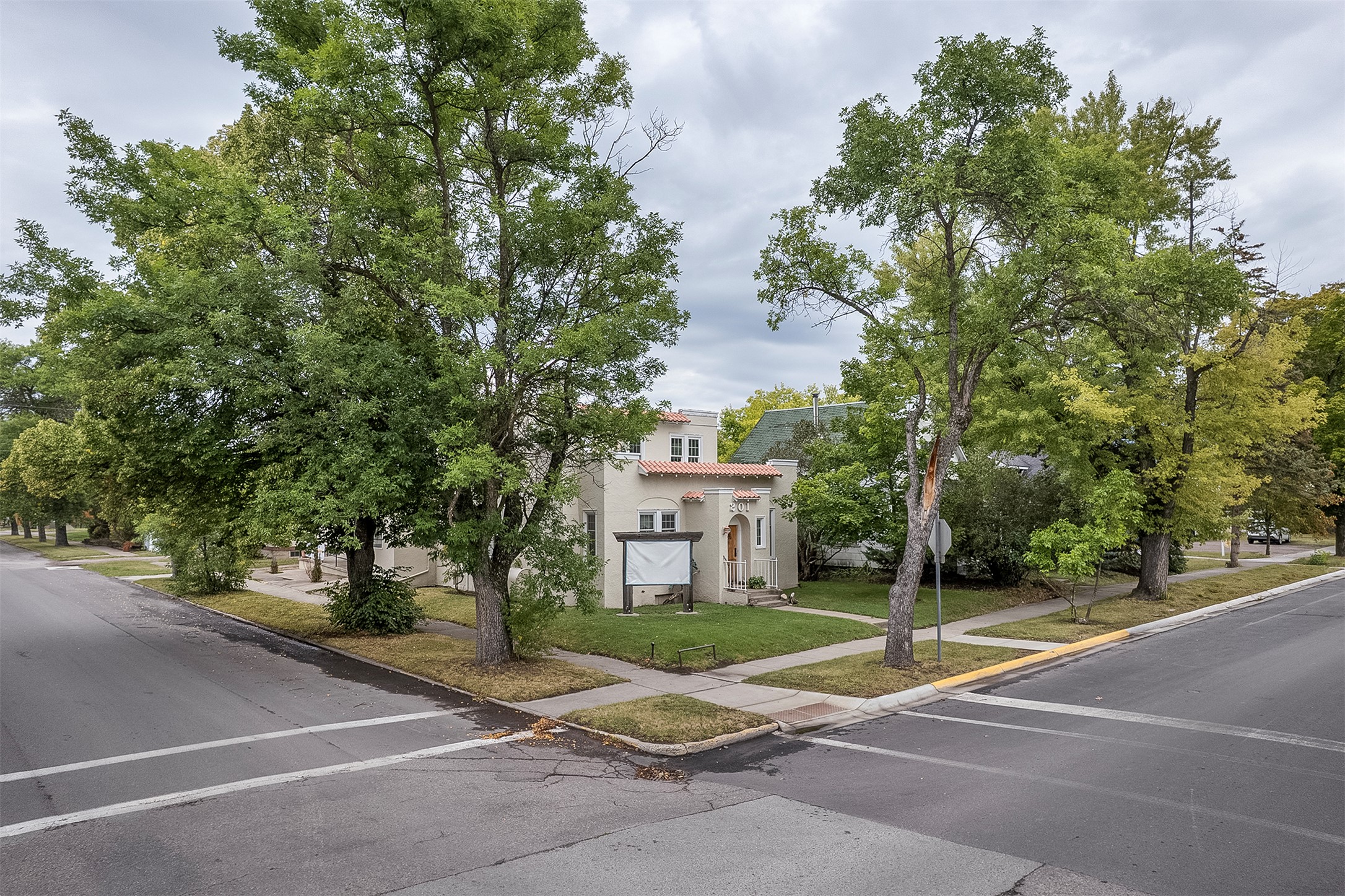 201 4th Avenue E Property Photo 26