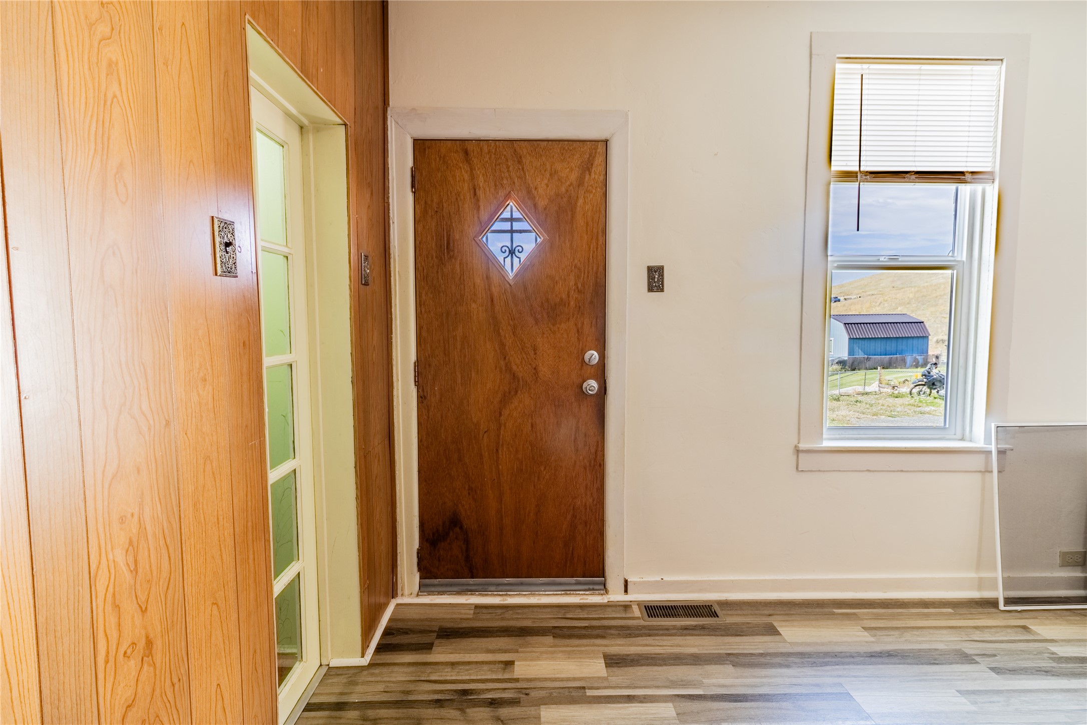 1608 1st Street Property Photo 6