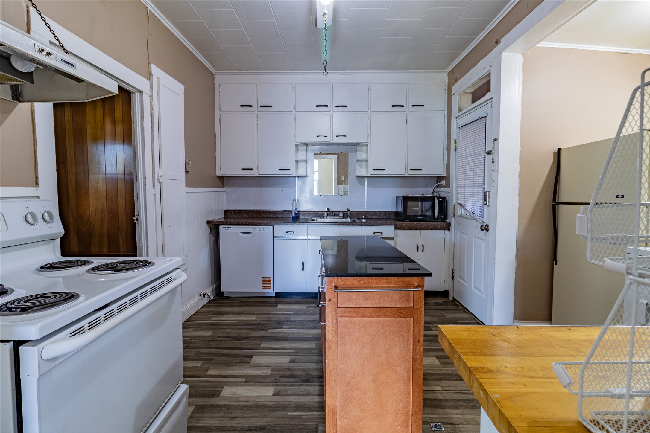 1608 1st Street Property Photo 12