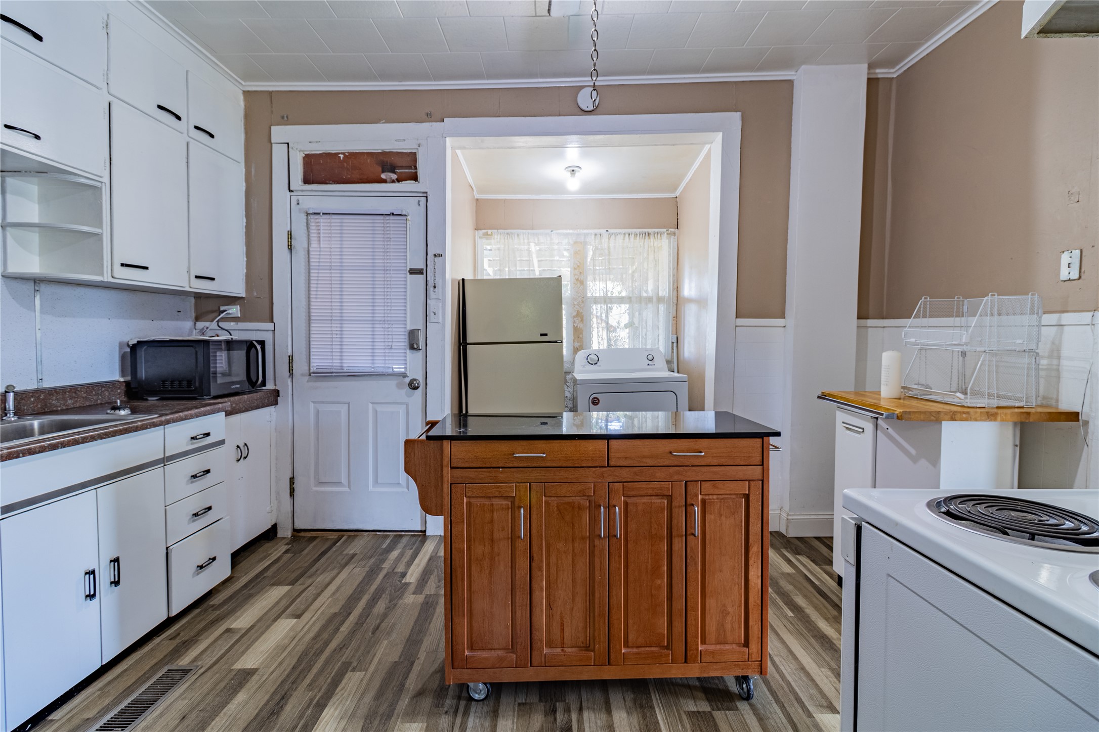 1608 1st Street Property Photo 14