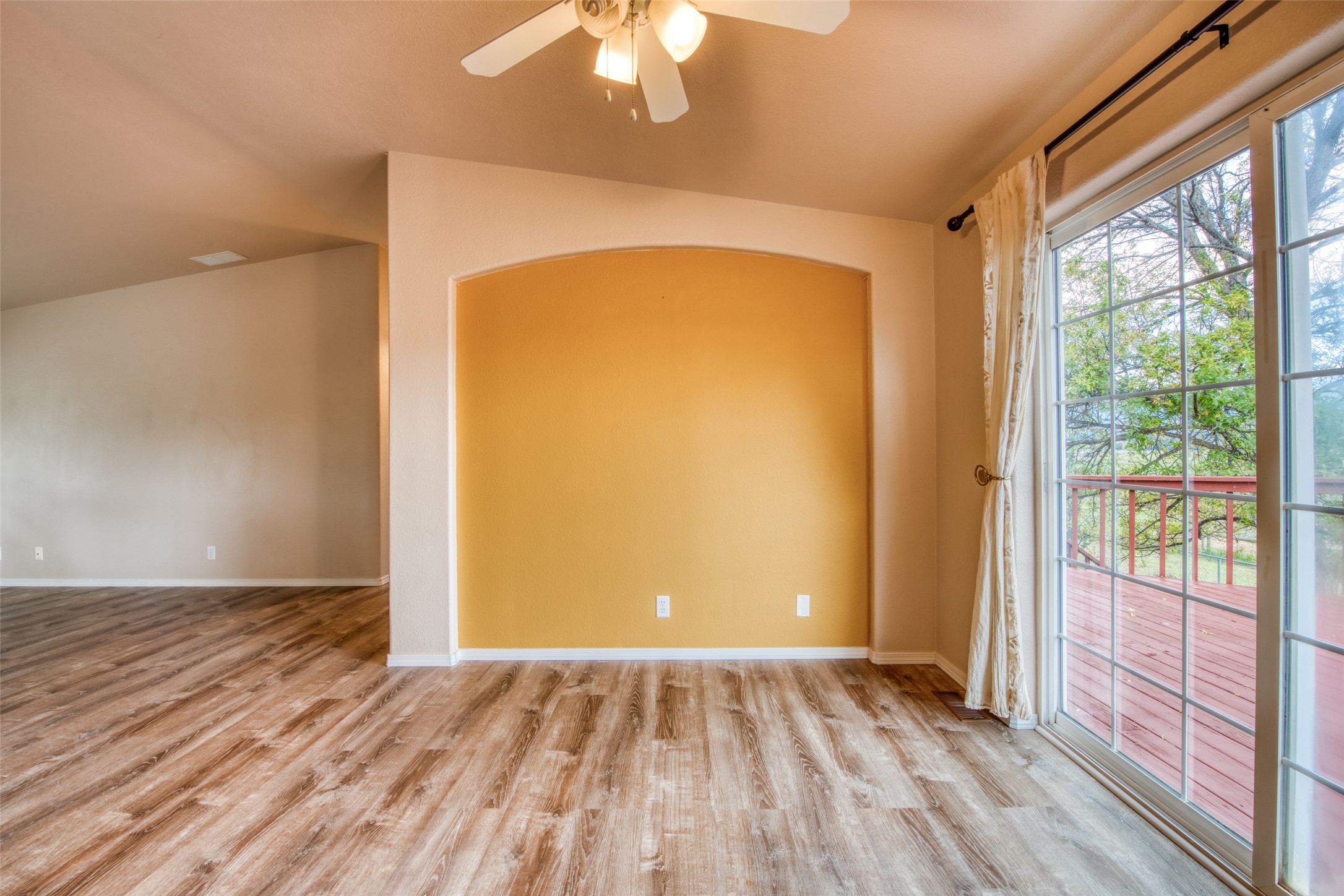 2362 147 Drive Property Photo 9