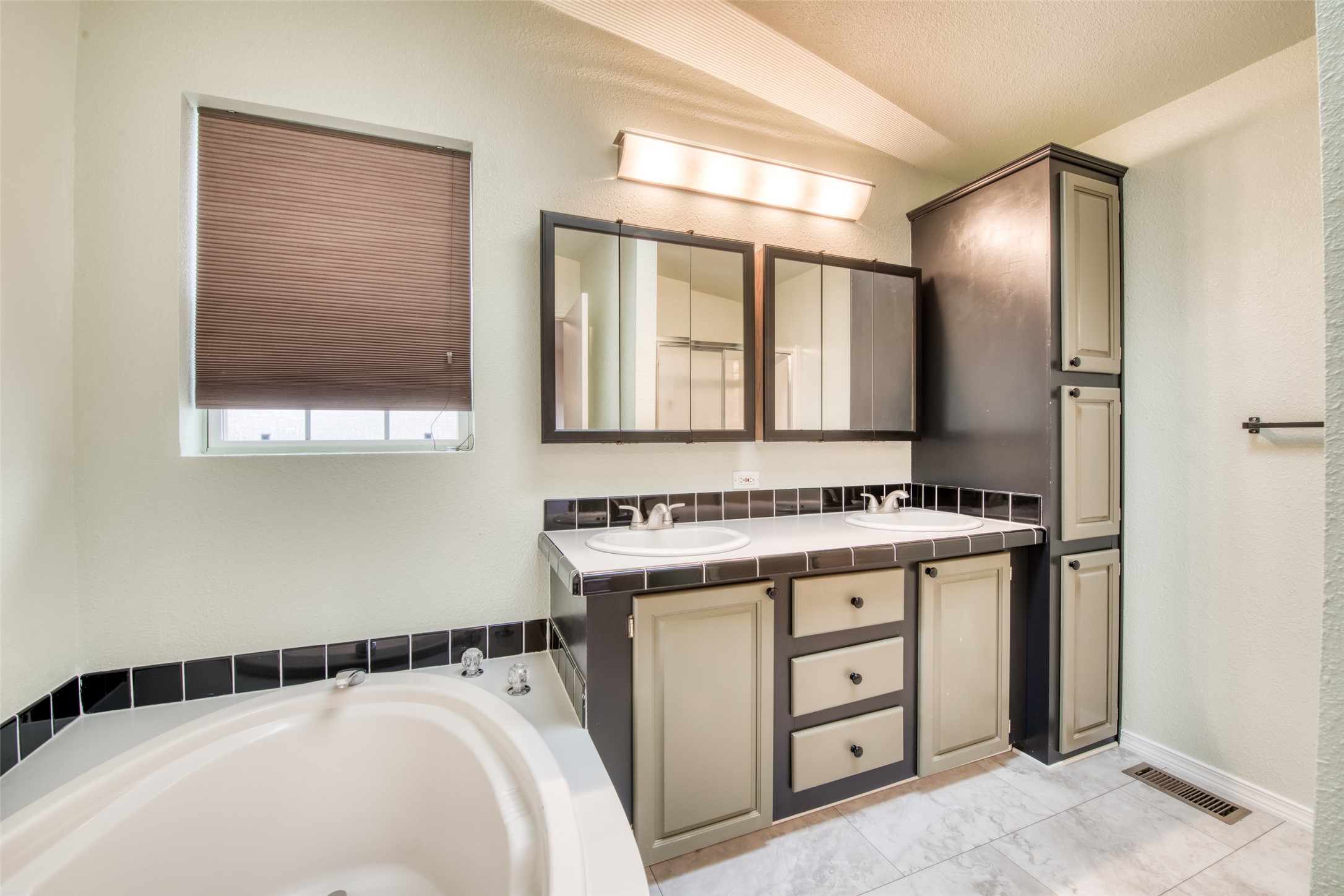 2362 147 Drive Property Photo 21