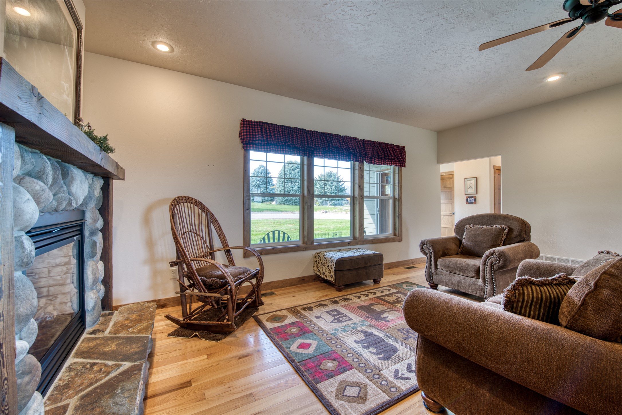 418 Lower Sky Way Property Photo 10