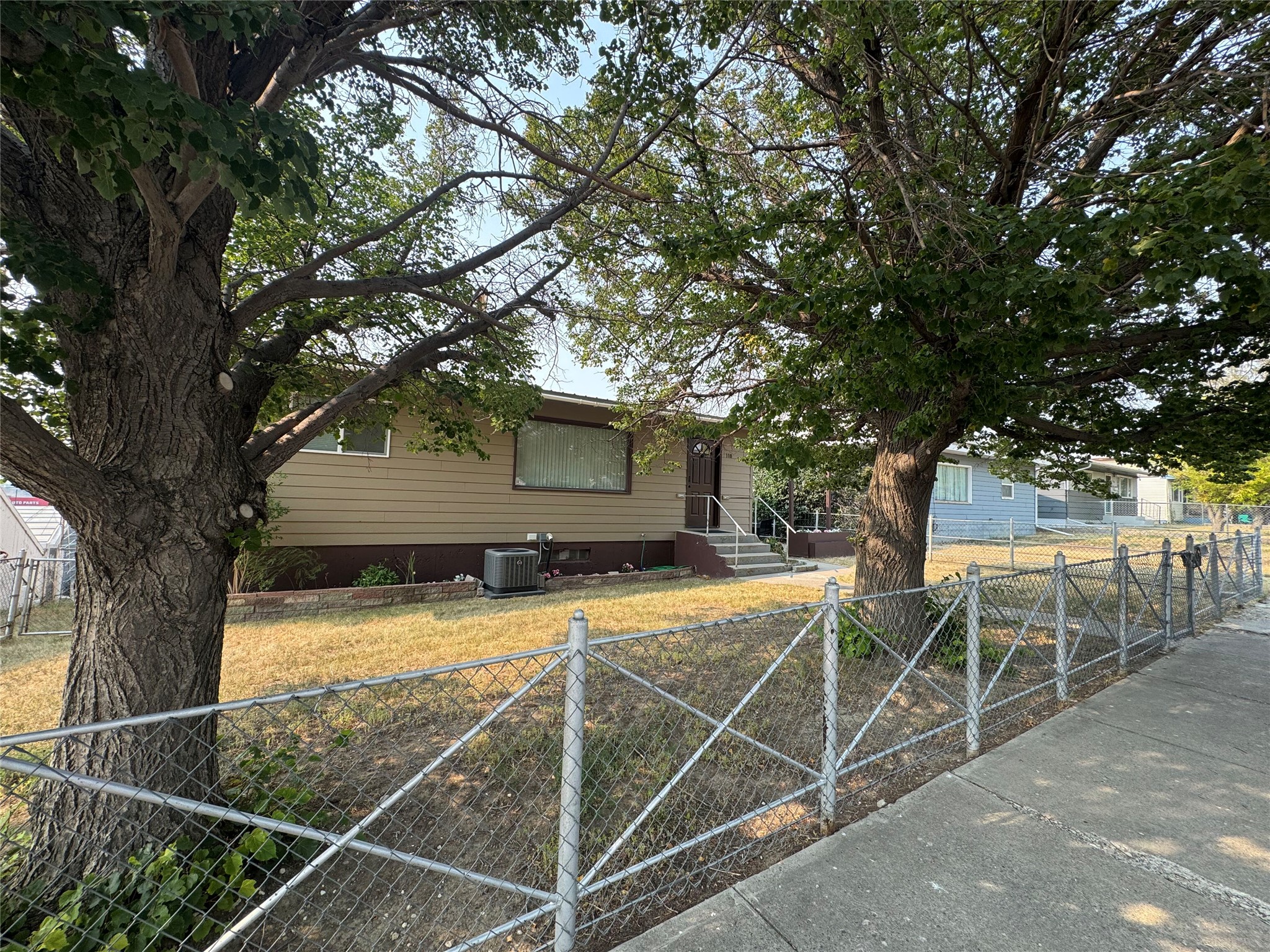 118 5th Avenue Sw Property Photo 1
