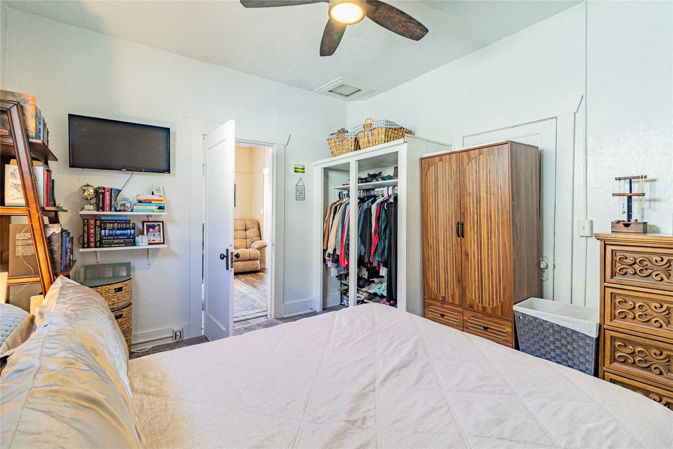 837 Placer Street Property Photo 18