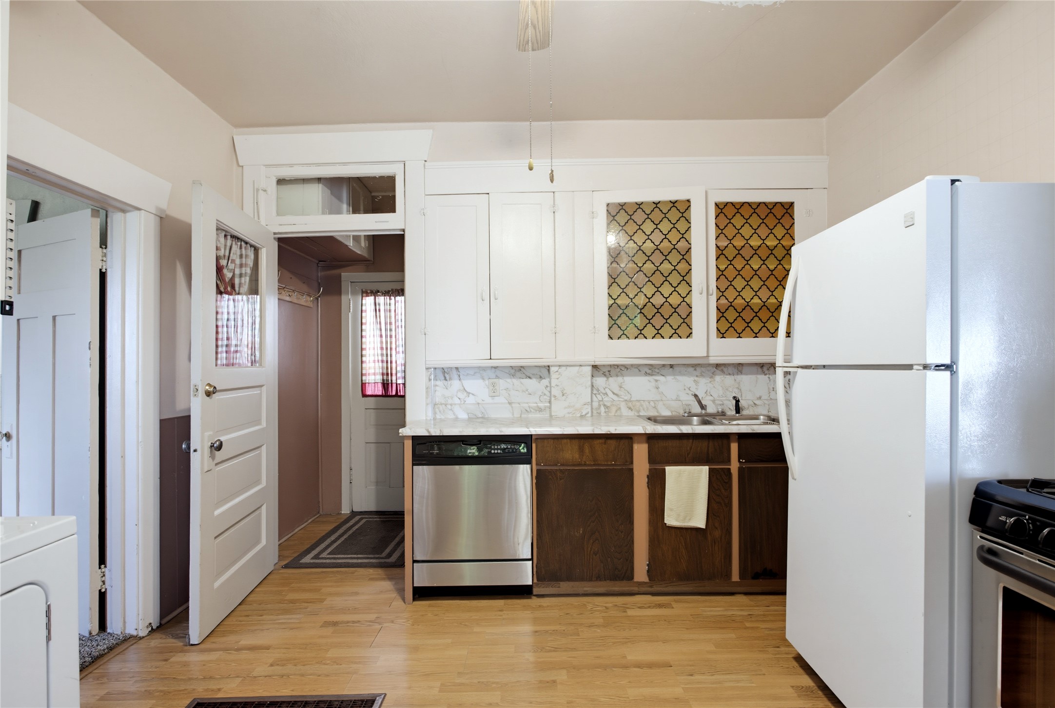 713 Placer Street Property Photo 13