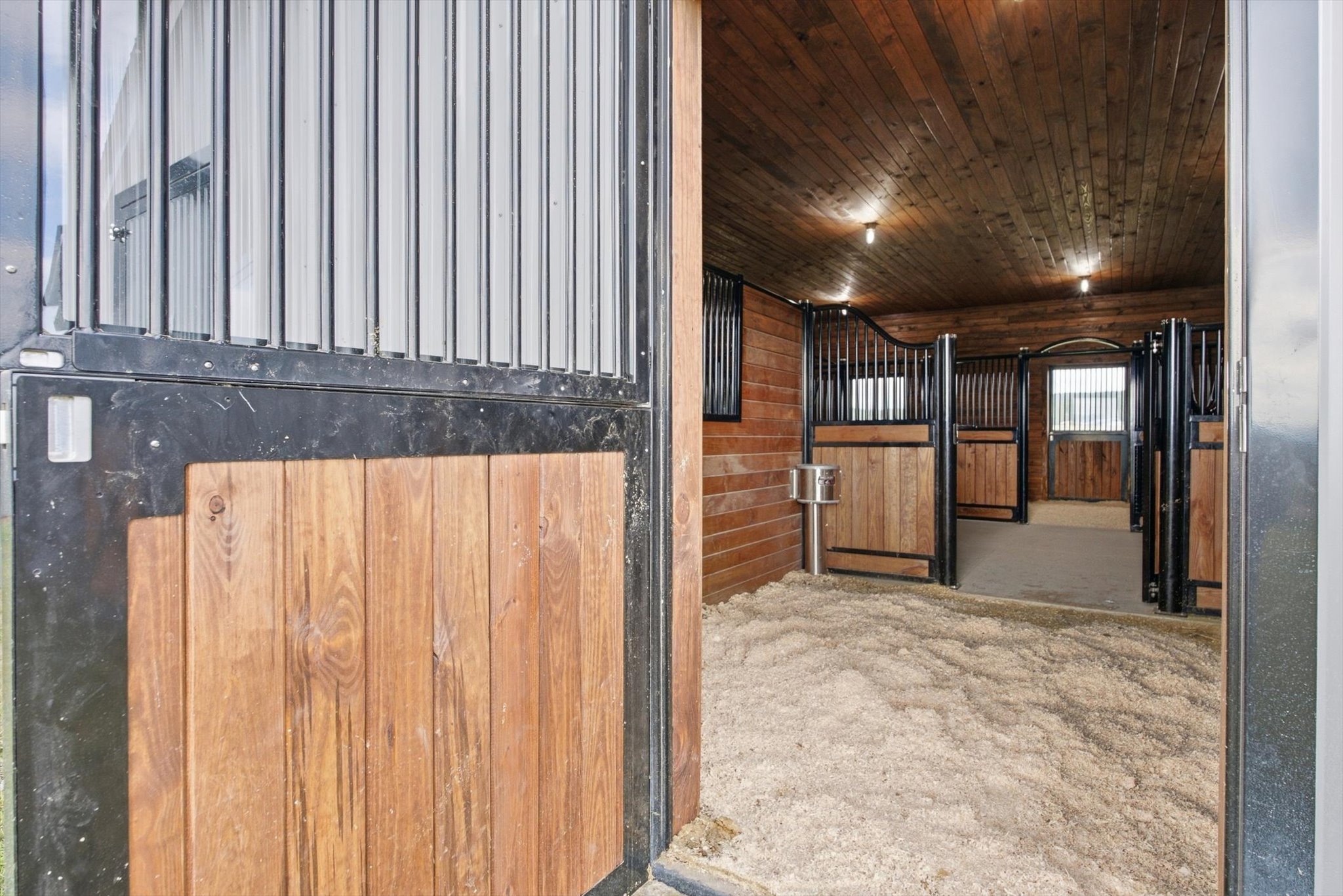 355 Songbird Lane Property Photo 12