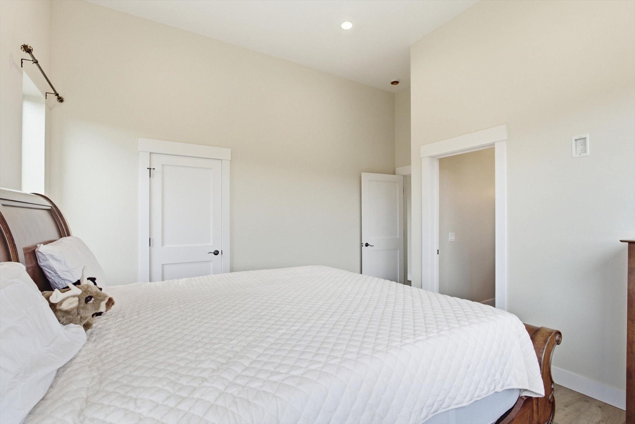 355 Songbird Lane Property Photo 23