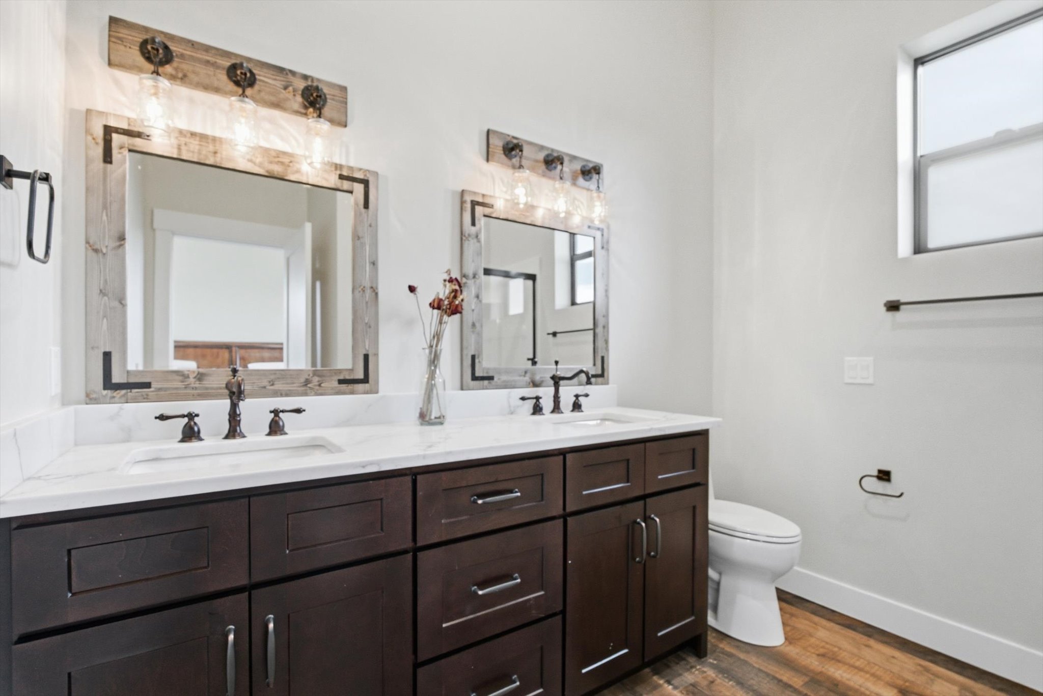 355 Songbird Lane Property Photo 24