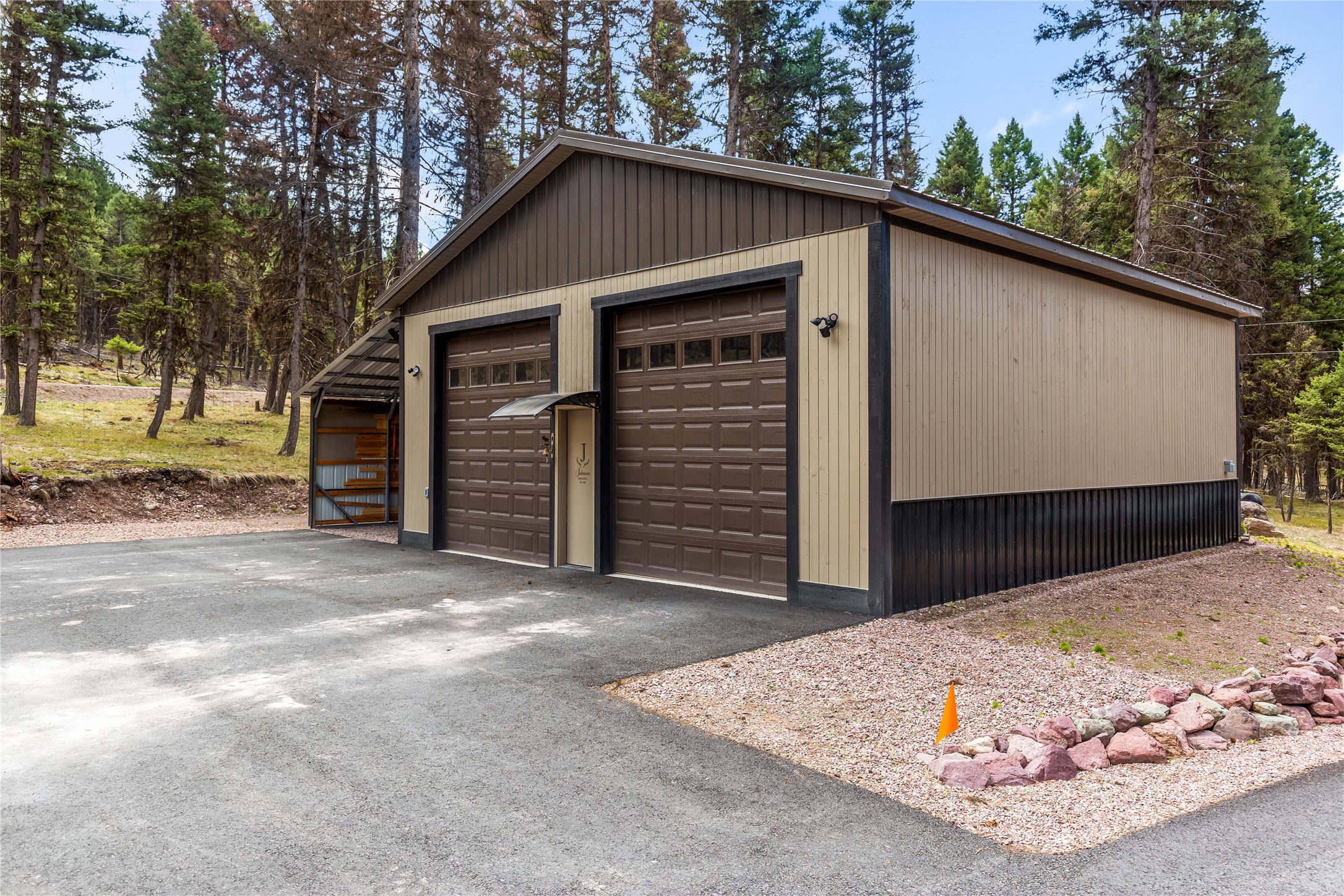 140 Evergreen Drive Property Photo 2