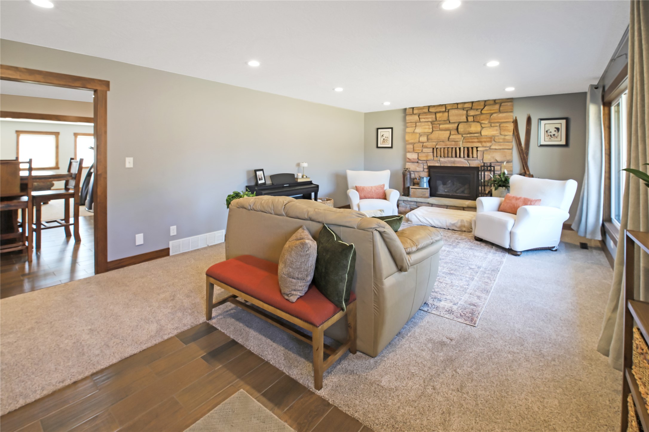 1041 Como Drive Property Photo 6