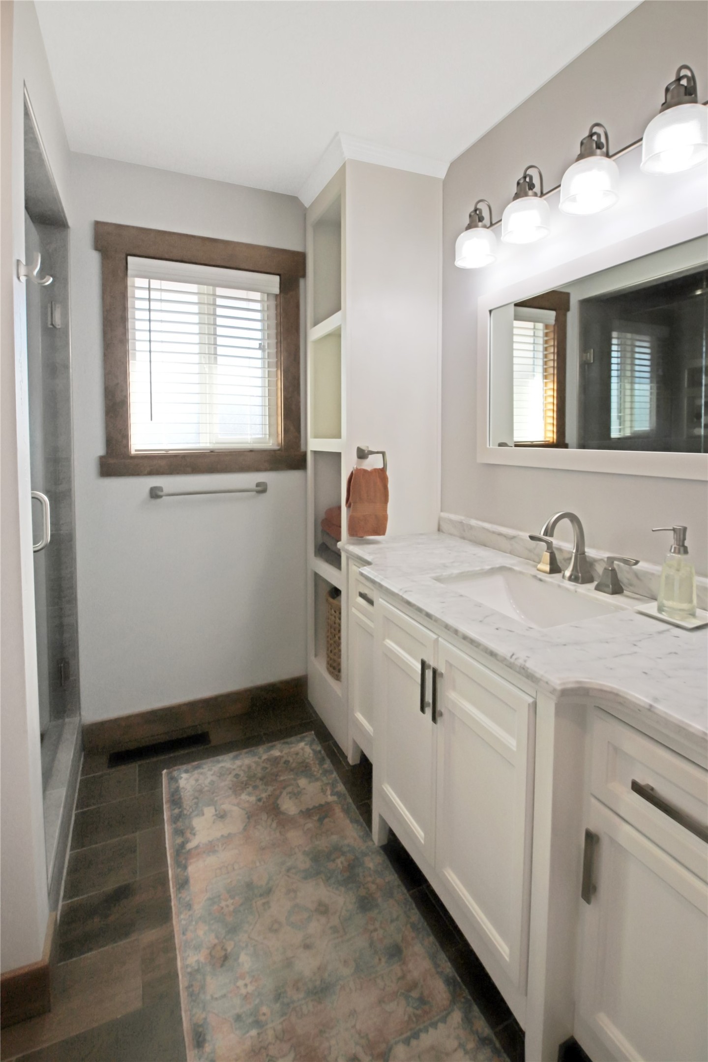 1041 Como Drive Property Photo 27