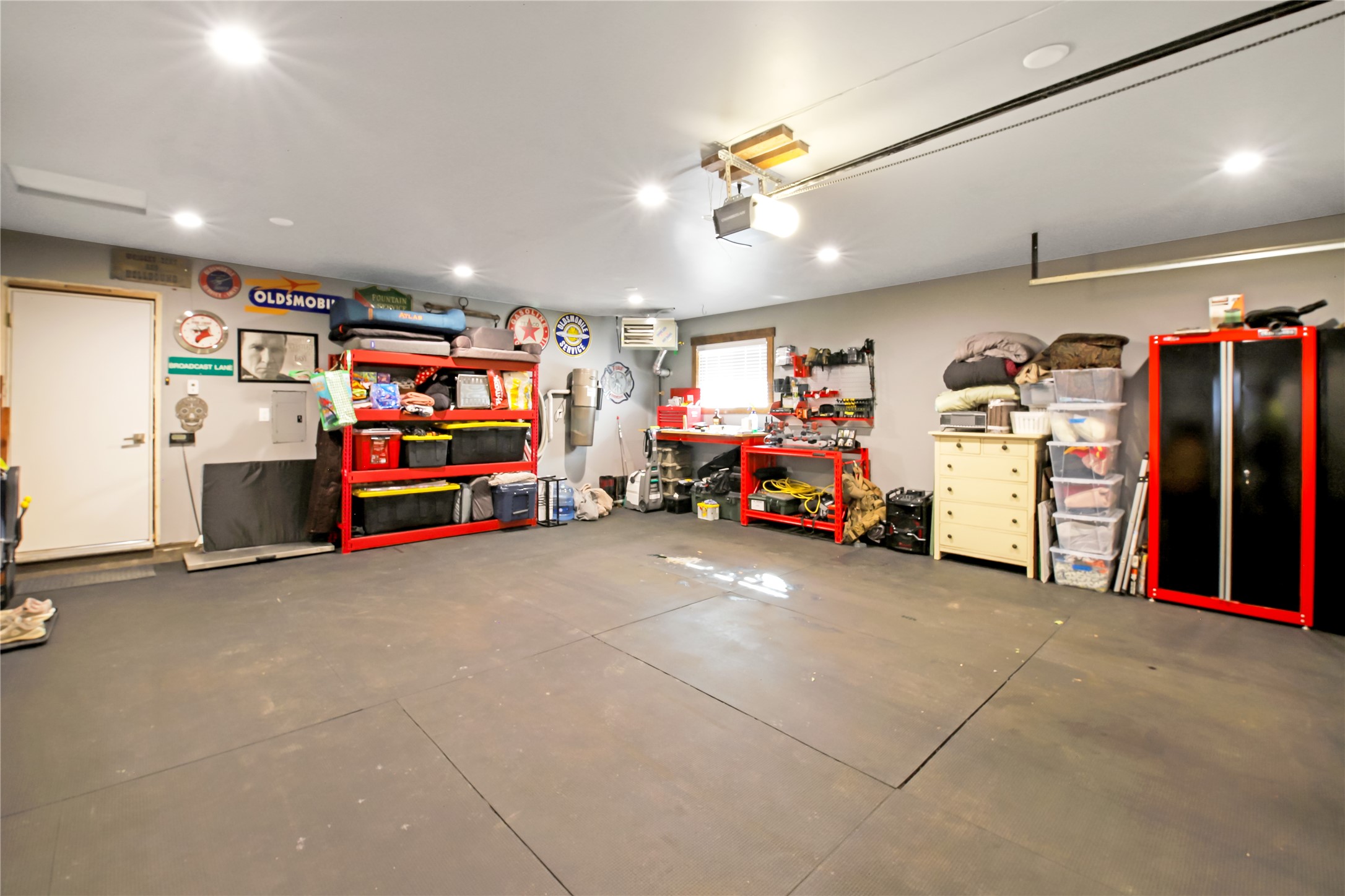 1041 Como Drive Property Photo 29