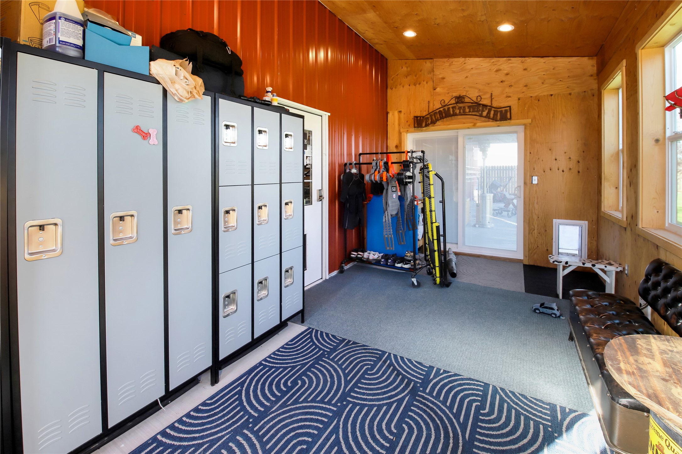 1041 Como Drive Property Photo 33