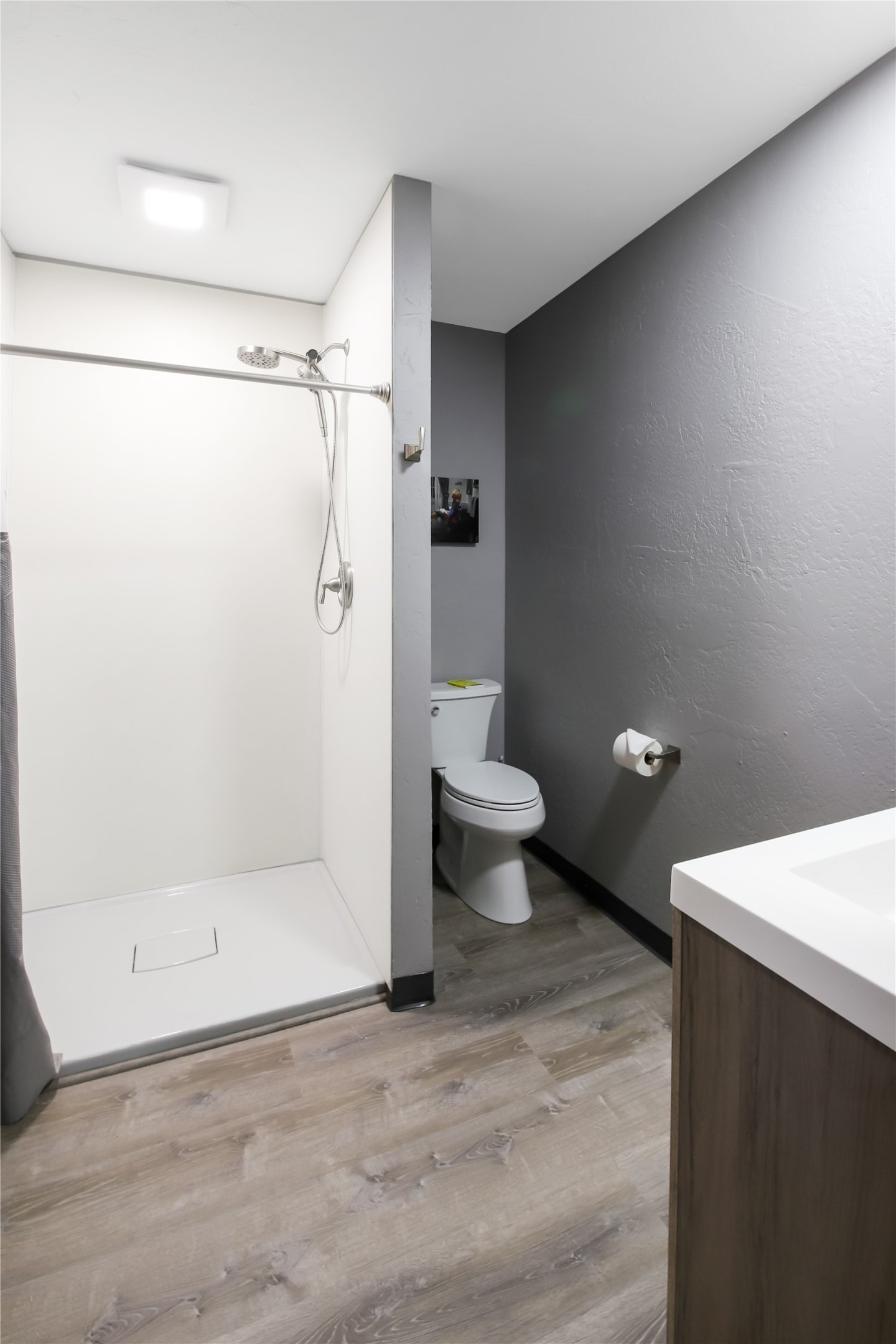 1041 Como Drive Property Photo 41
