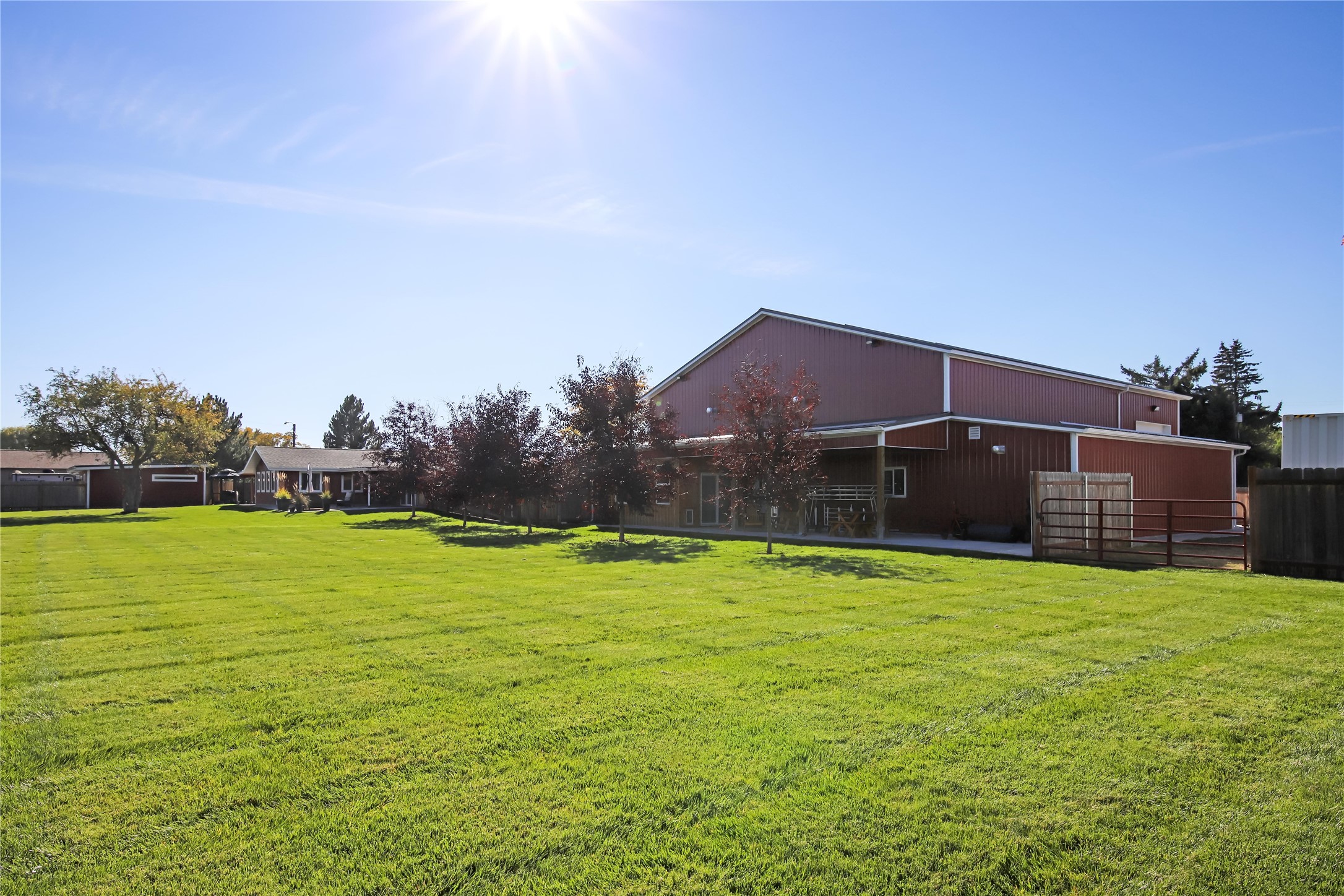 1041 Como Drive Property Photo 67